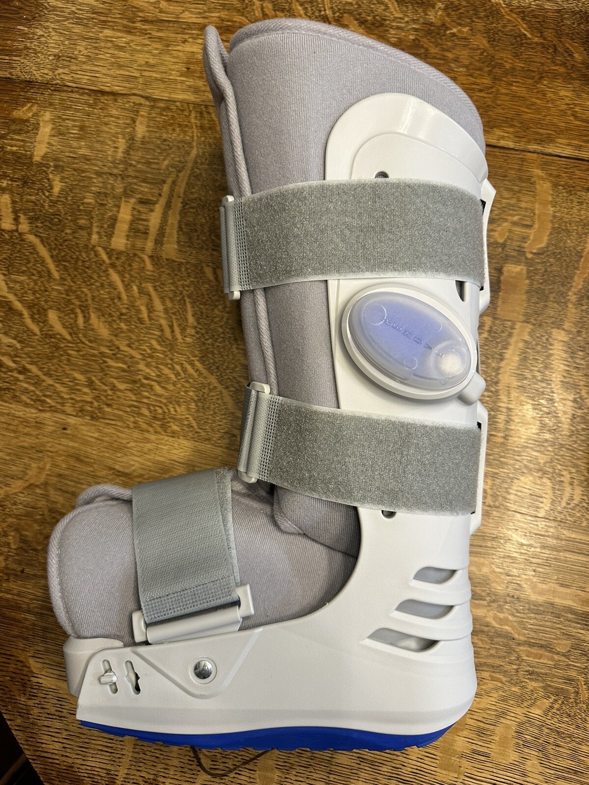 DEROYAL (SMALL) Full Shell Walker 2 Boot W/ Pump Ankle Strain, Sprain Surgery