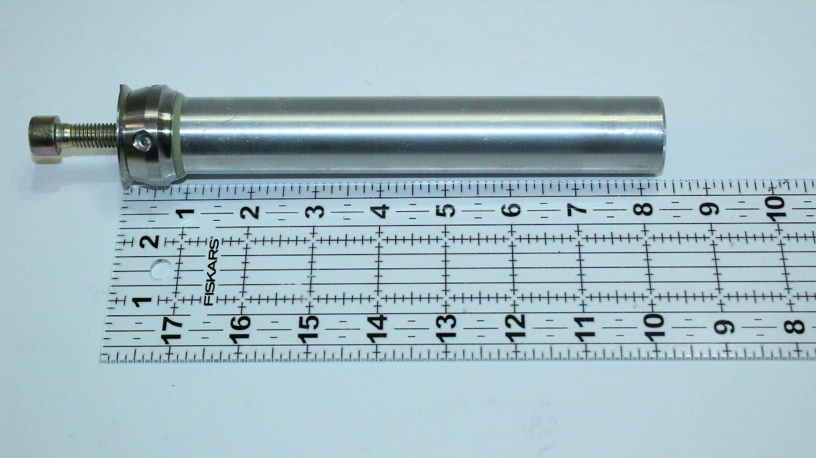 GORGEOUS 7½” PYLON IN ANGLED CENTER-HOLE ANKLE ADAPTER WITH LARGE BOLT