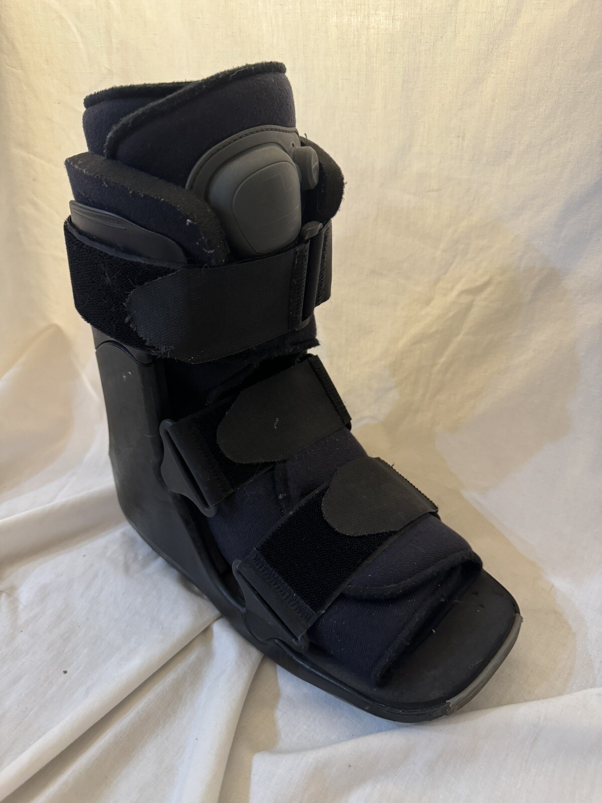Berg Genesis Light Mid Calf Foot/Ankle Brace, Padded With Straps