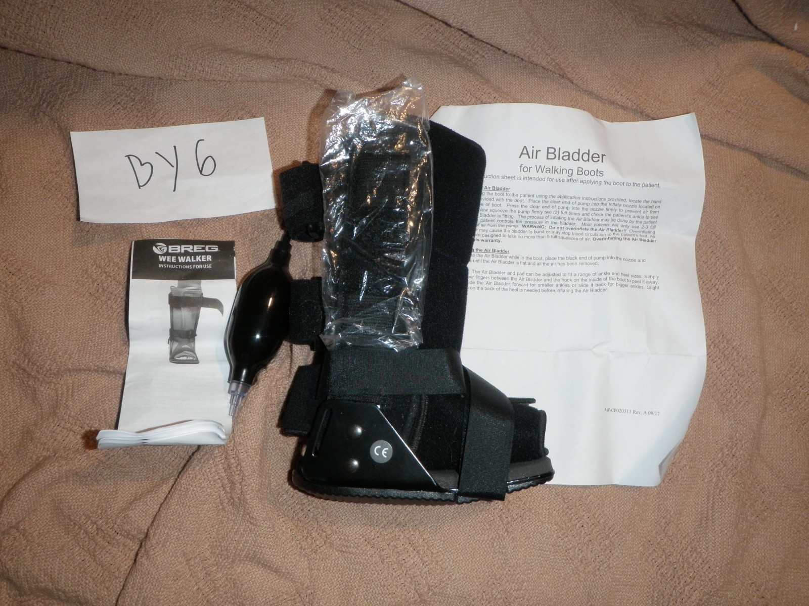 Breg Pediatric Wee Walker Air Boot with pump – size Small 18 mos – 2.5 yrs