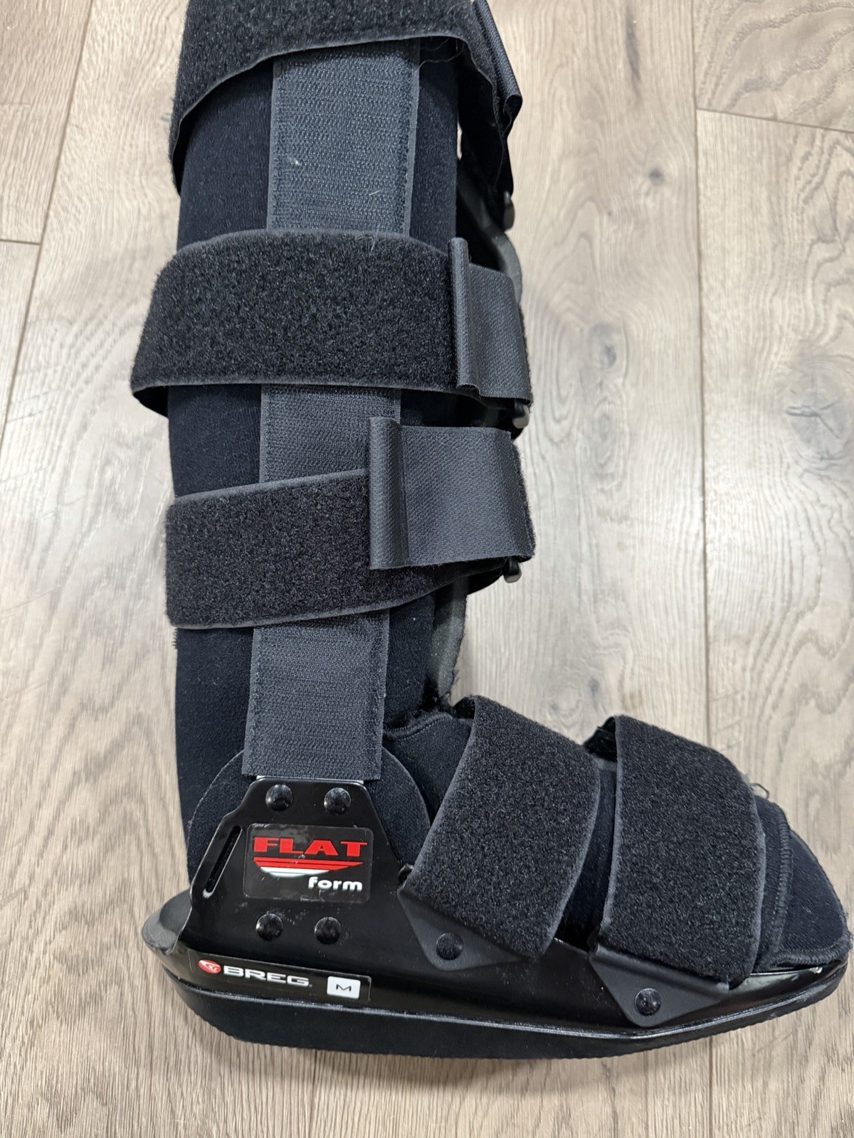 Breg Flatform Walker Boot Immobilizer Leg Brace Hard Boot Size Medium