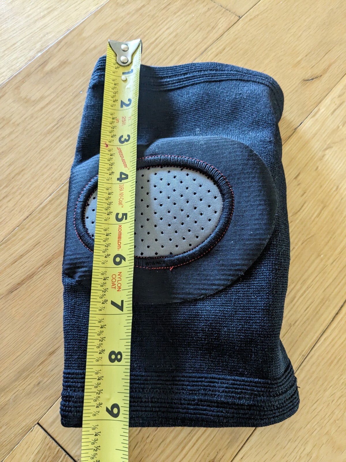 ACE Compression Knee Support, Support Level 1, size SM/M – 1 ct. Elasto-preene.