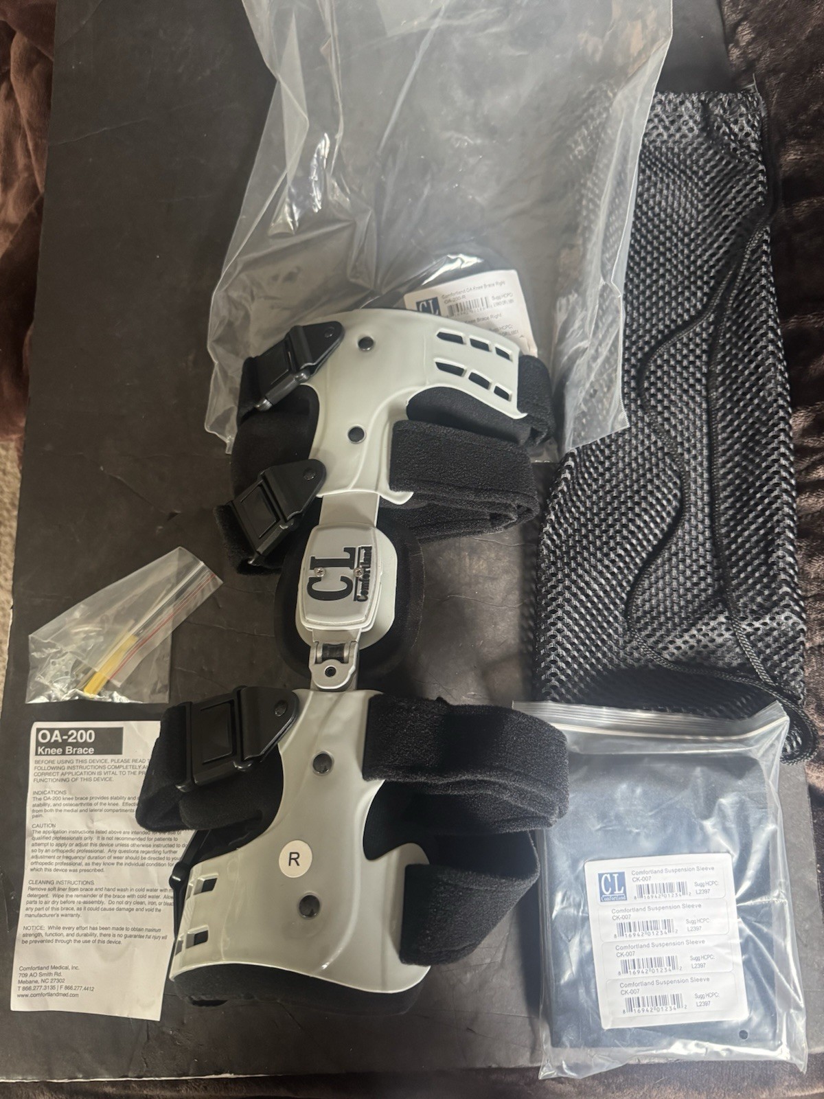 COMFORTLAND OA-200 R Knee Brace for RIGHT Knee + Suspension Sleeve CK-007