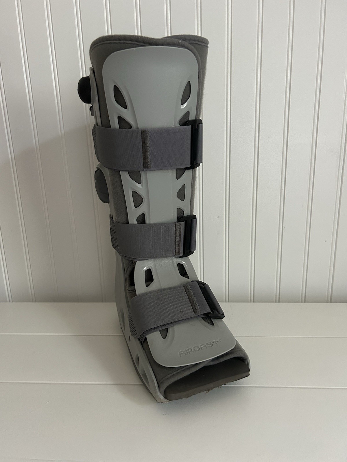 Aircast AirSelect Short Walker Brace / Walking Boot – Gray, Size: M
