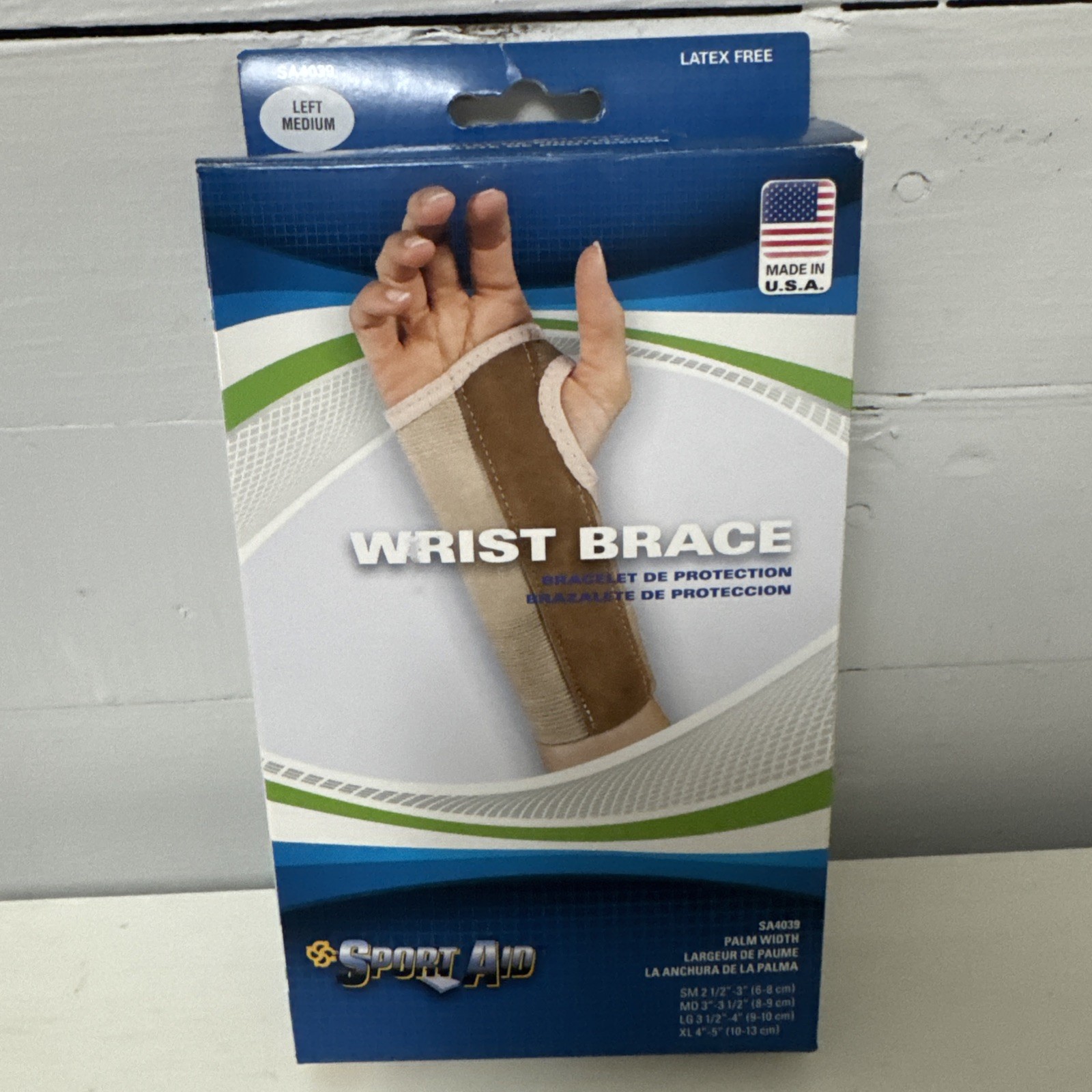 SportAid Medium Left Palm Stay Wrist Brace New