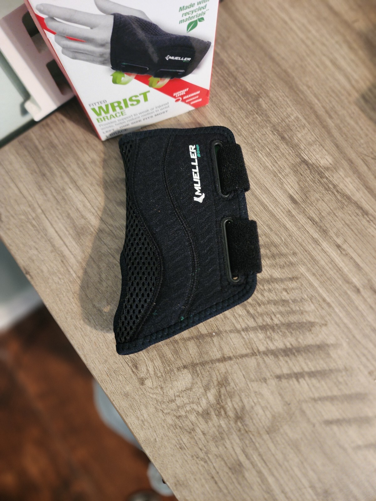 Mueller Fitted LEFT Wrist Brace – One Size Fit Most – Adjustable Straps