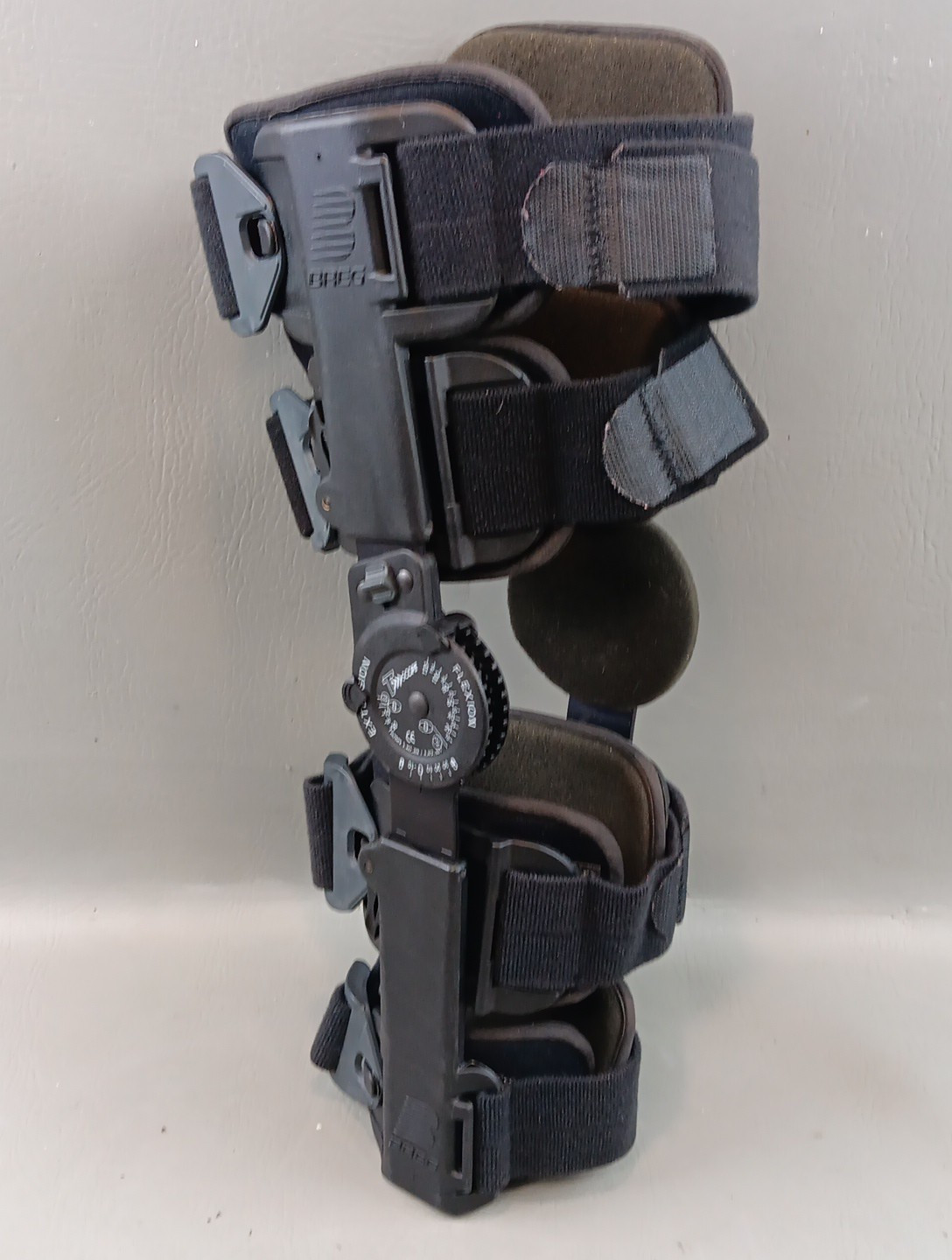 Breg Post Op T Scope Premier Knee Brace Black Padded Adjustable Left/Right