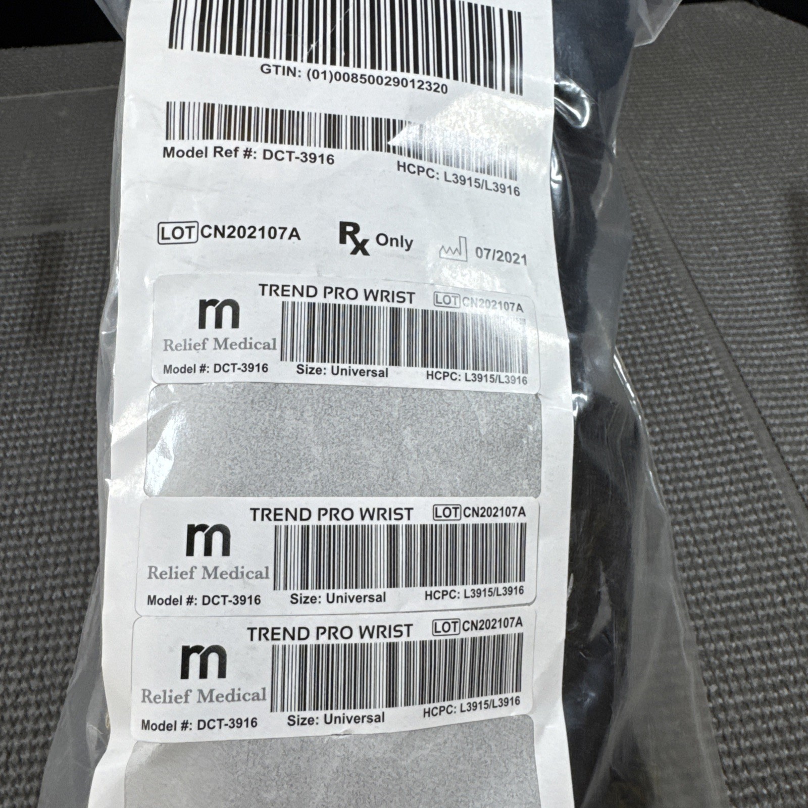 Wrist Brace Black TREND MEDICAL PRO DCT-3916 Wrist Support Universal New In Pkg