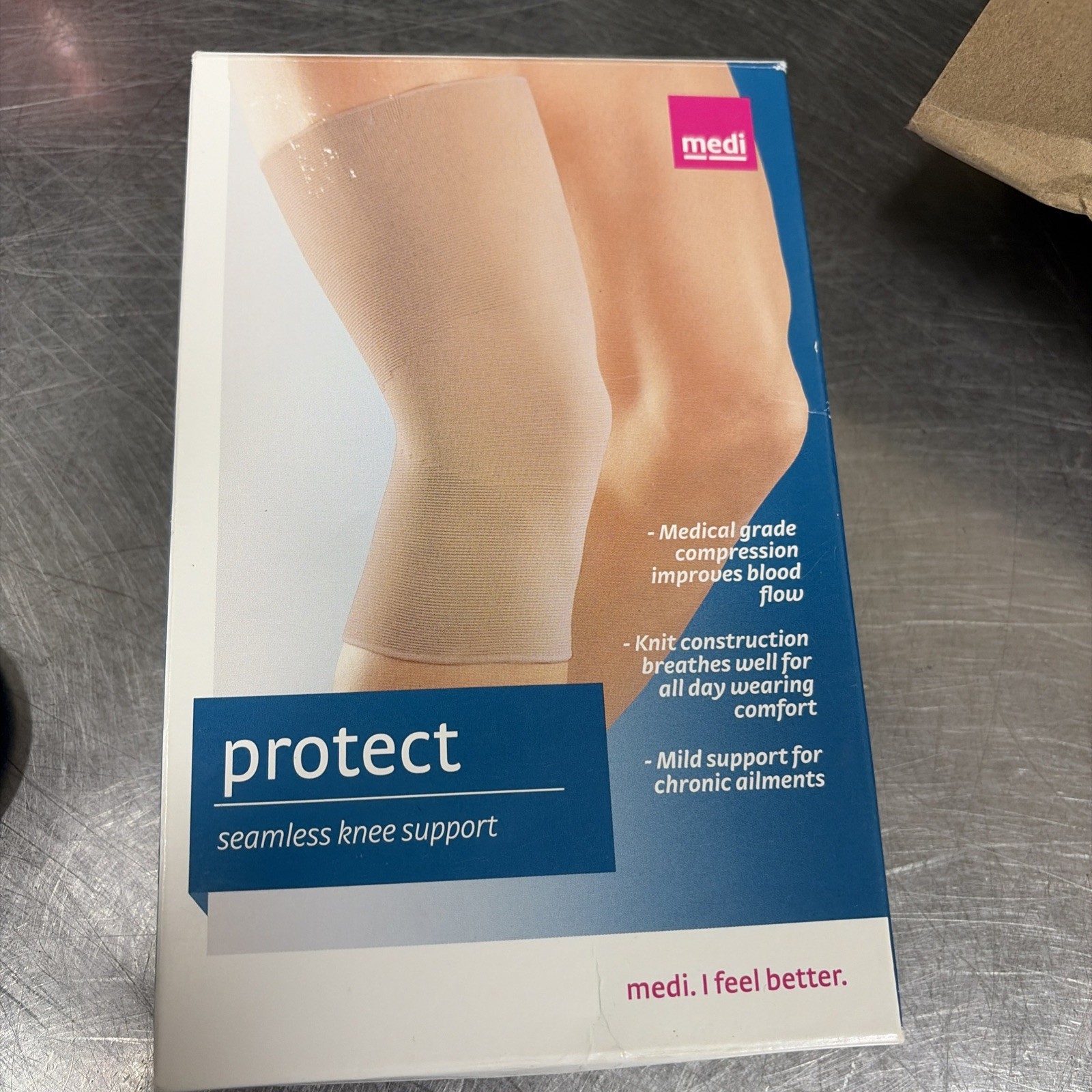 Mediven Seamless Knit Knee Support Silicone Top Band (Beige) Medium 60203