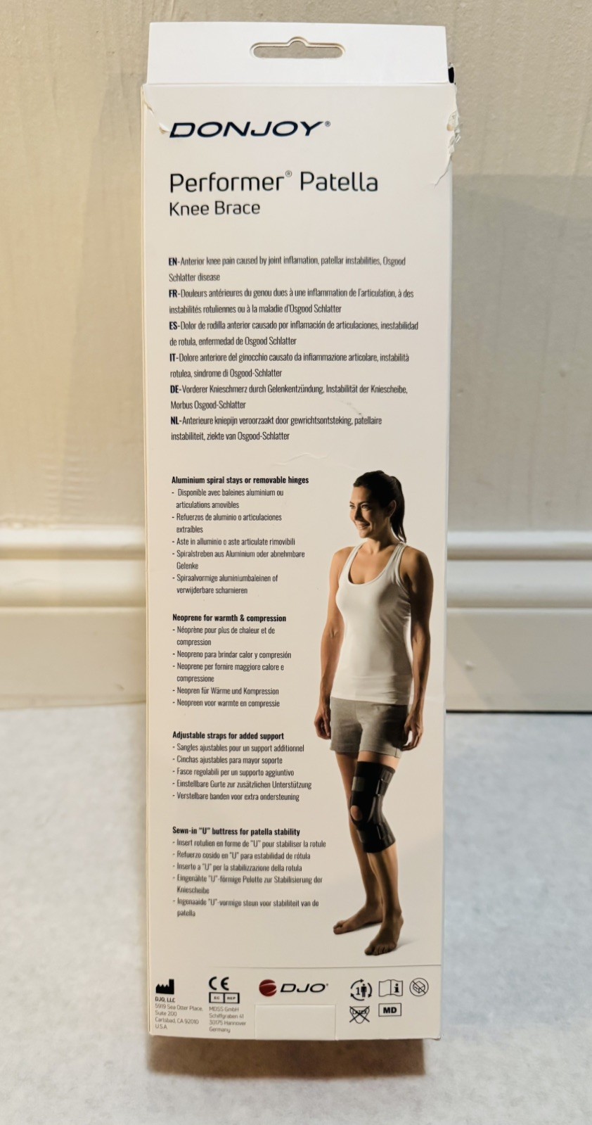 DonJoy Performer Hinged Patella Knee Brace Support Adult Size Medium 81-97485