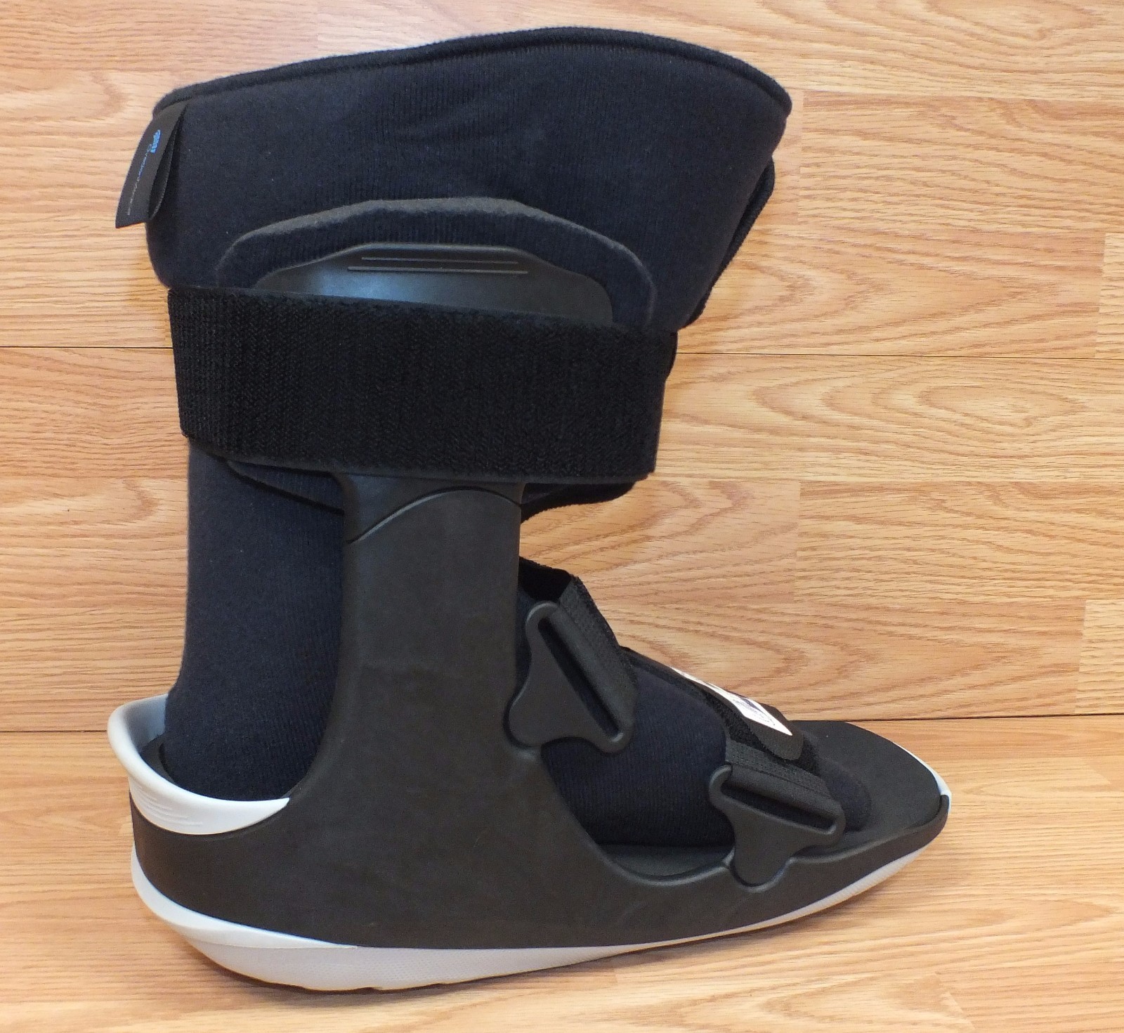 Genuine Ovation Medical Short Small Black 2nd Generation Walker Boot Only *READ*