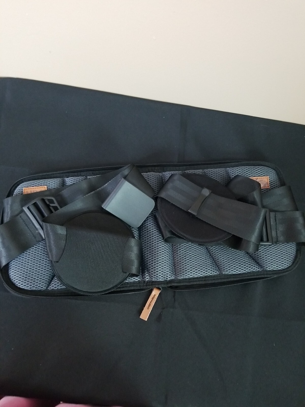 BETTER BACK THERAPY POSTURE CORRECTER IN BLACK/GREY