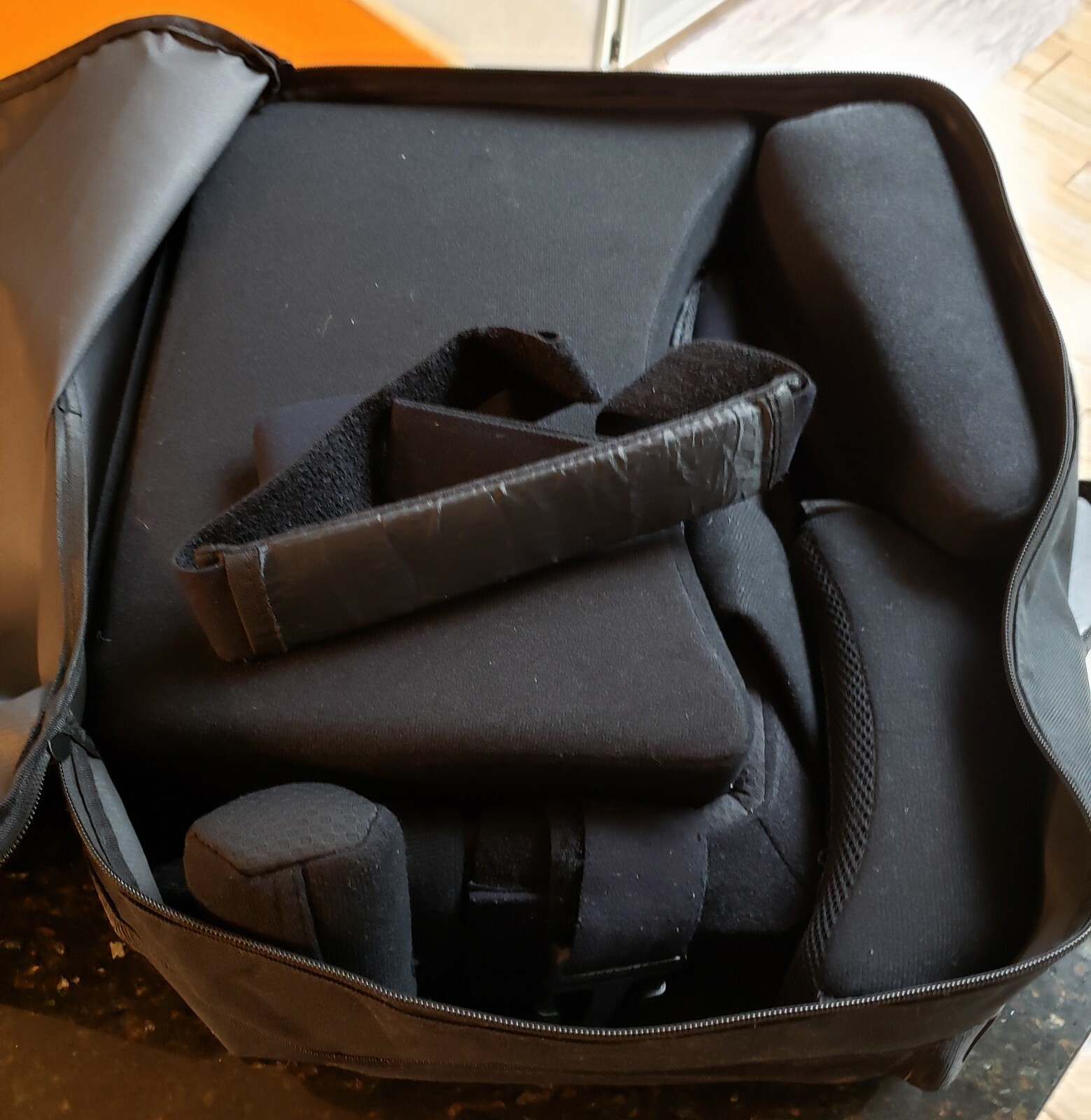 Donjoy Shoulder Cradle,11-9123-4 Universal PreOwned see pics, read description