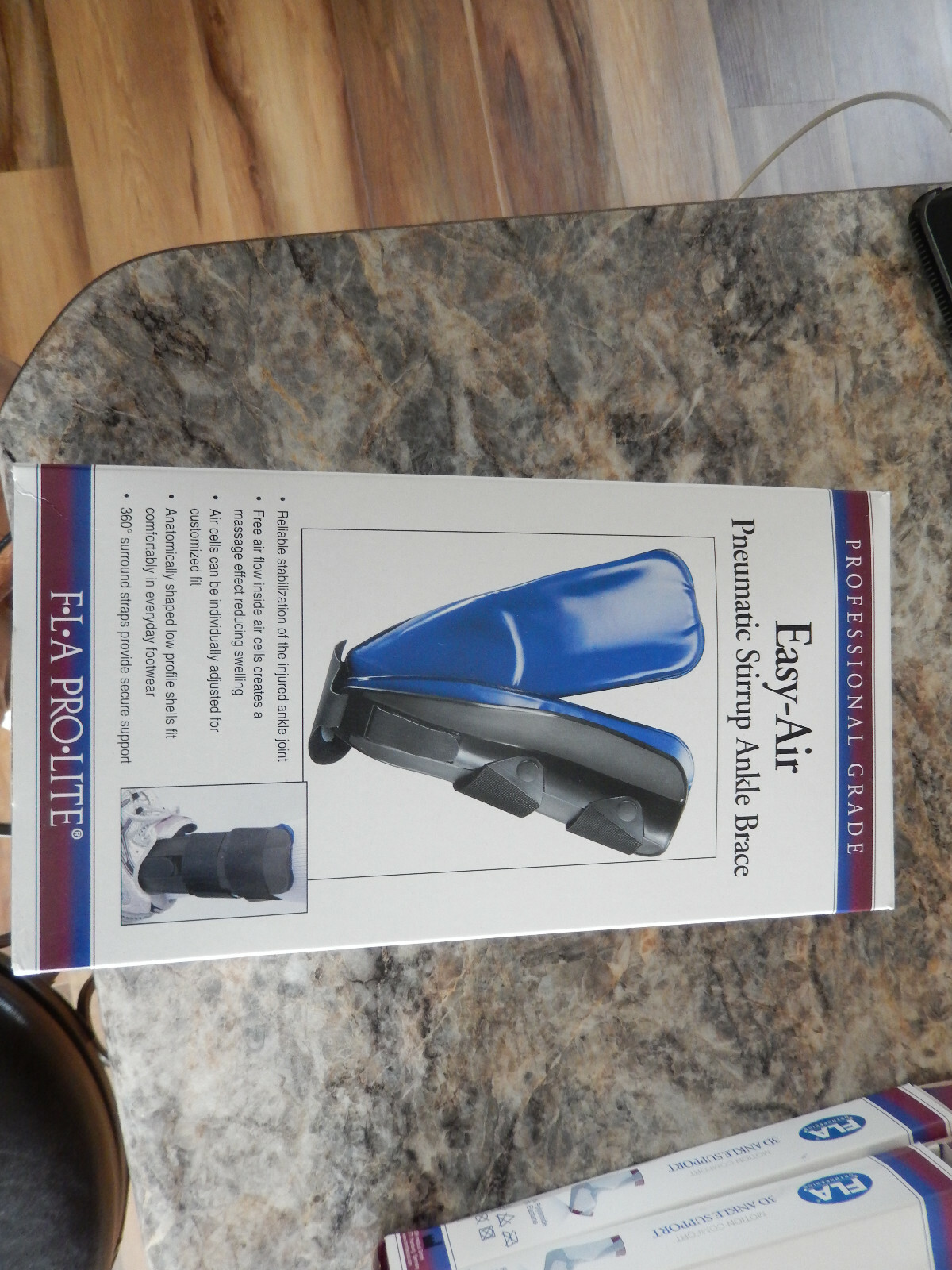 FLA Pro Lite Easy Air Pneumatic Ankle Brace Right Standard 75885-00000 New #125A
