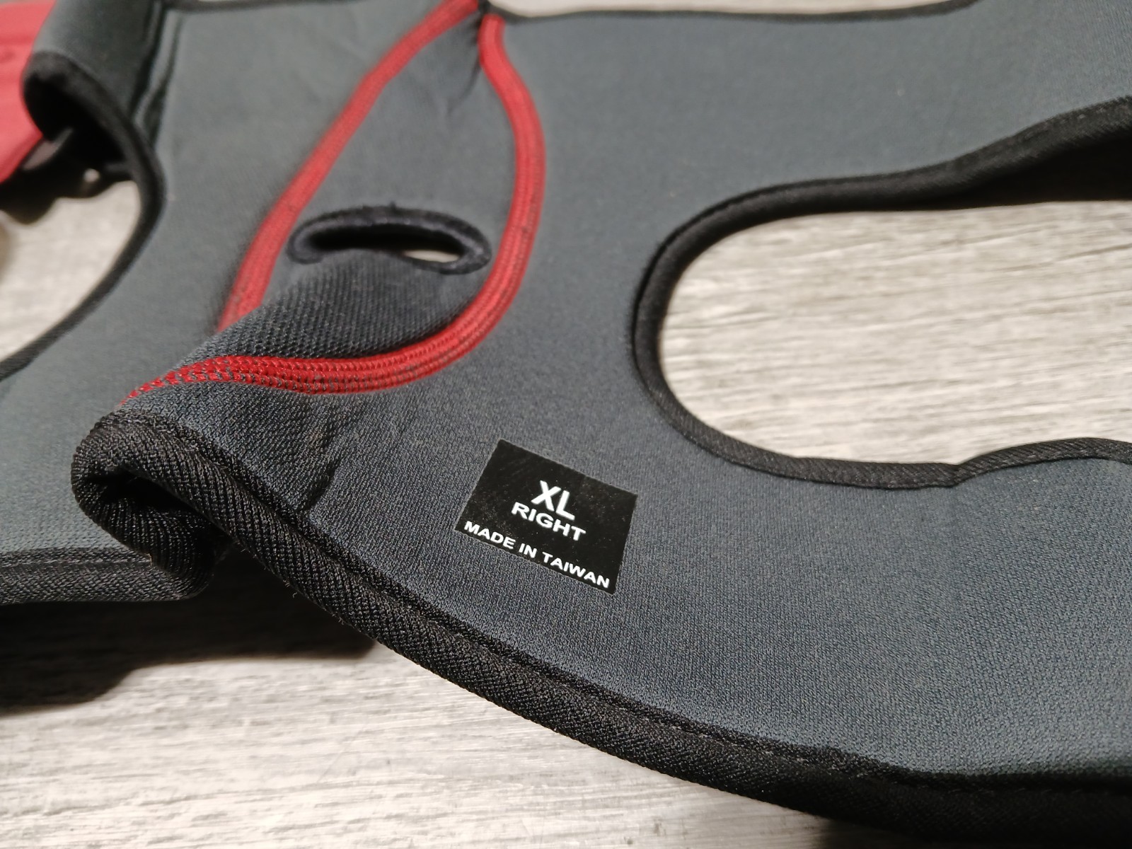 DonJoy OA Reaction WEB Knee Brace Medial Right Lateral Left Size XLarge