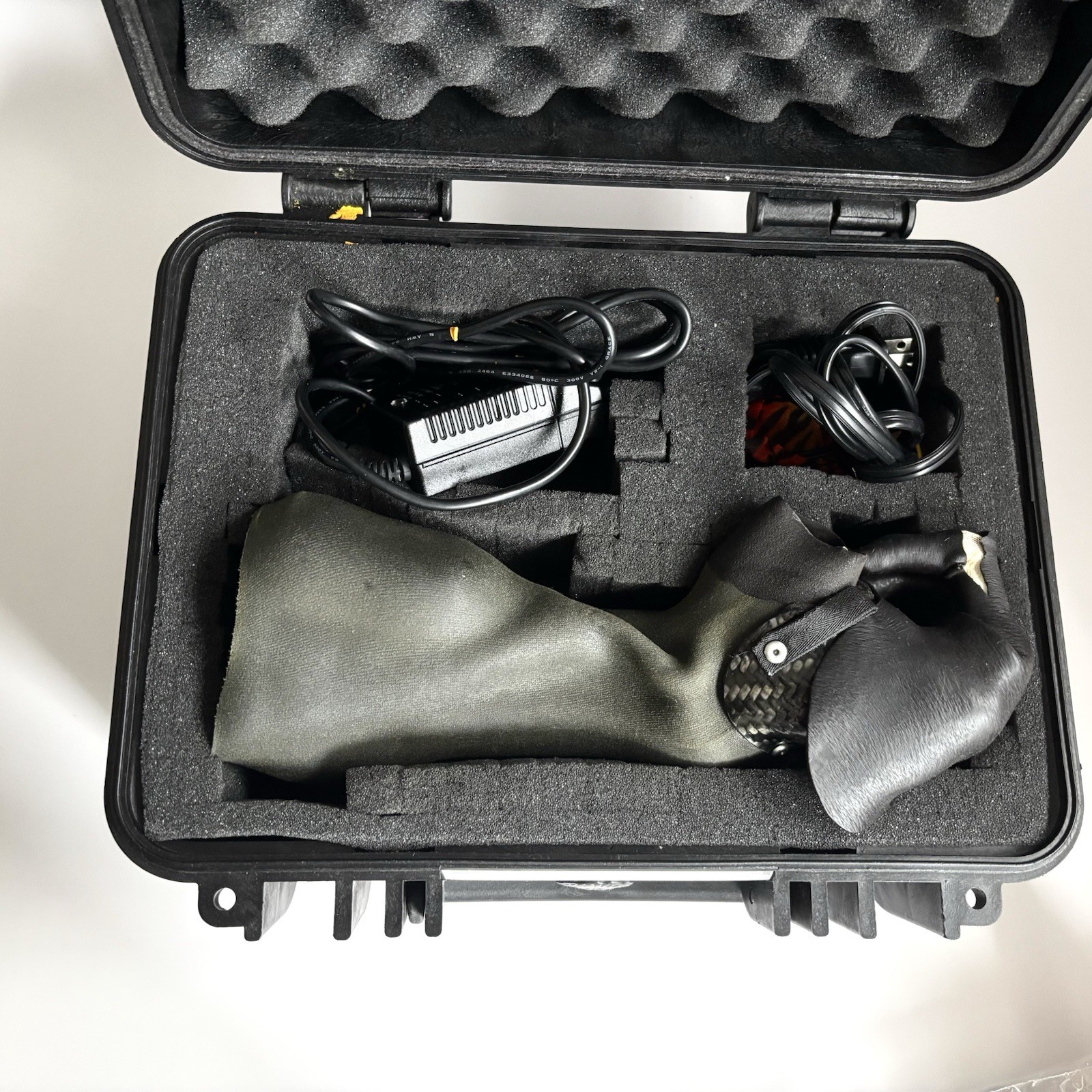 Touch Bionics I-limb Right prosthetic hand – Size Small – No Thumb