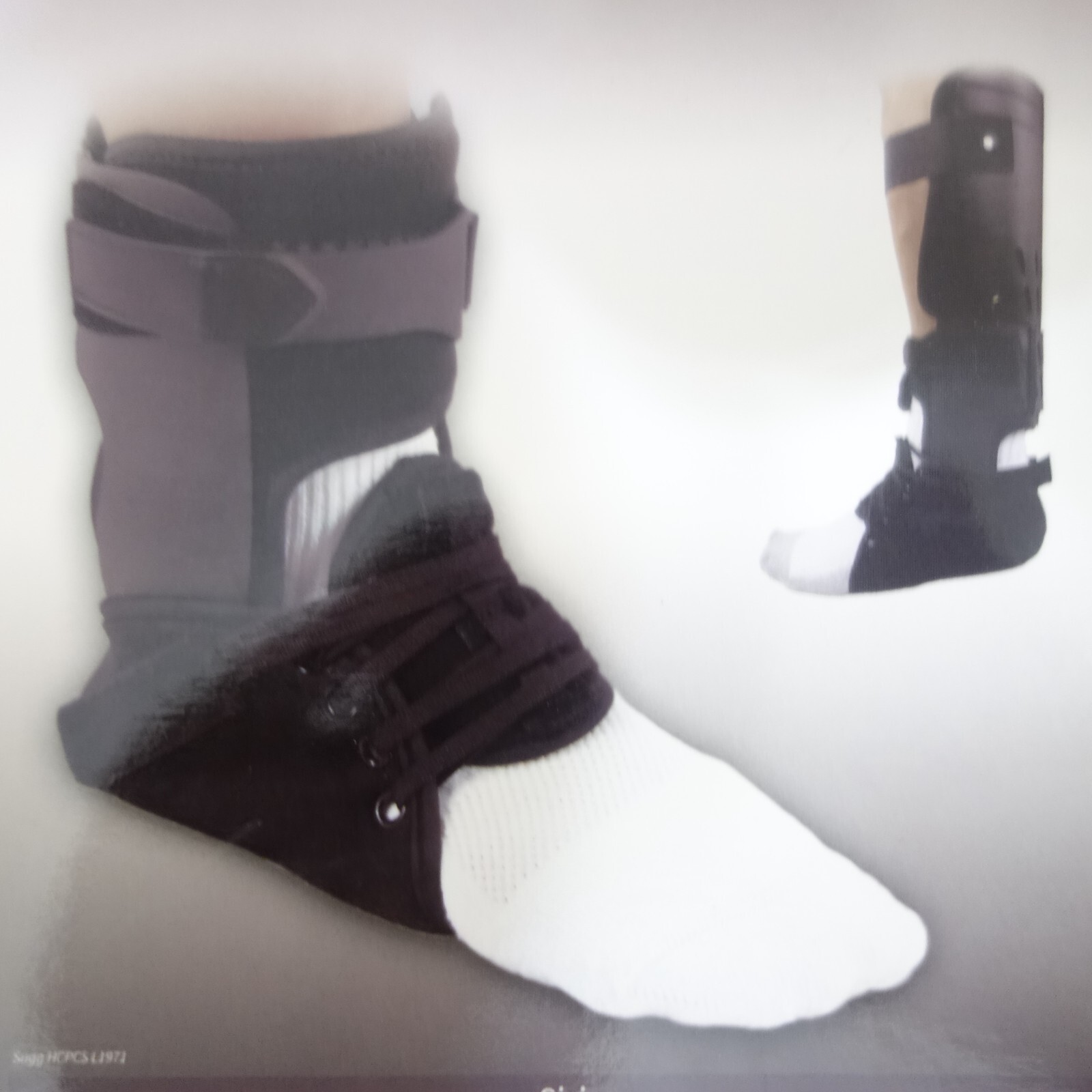 NEW Comfortland Accord III Ankle Brace Medium Right. Black. CL-301-3-R. Sprains
