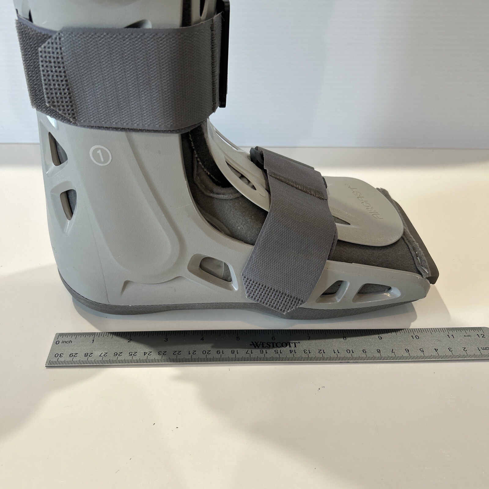 Aircast Softstrike Walking Post Surgical Boot Air Bag Pump Walking Cast DJO