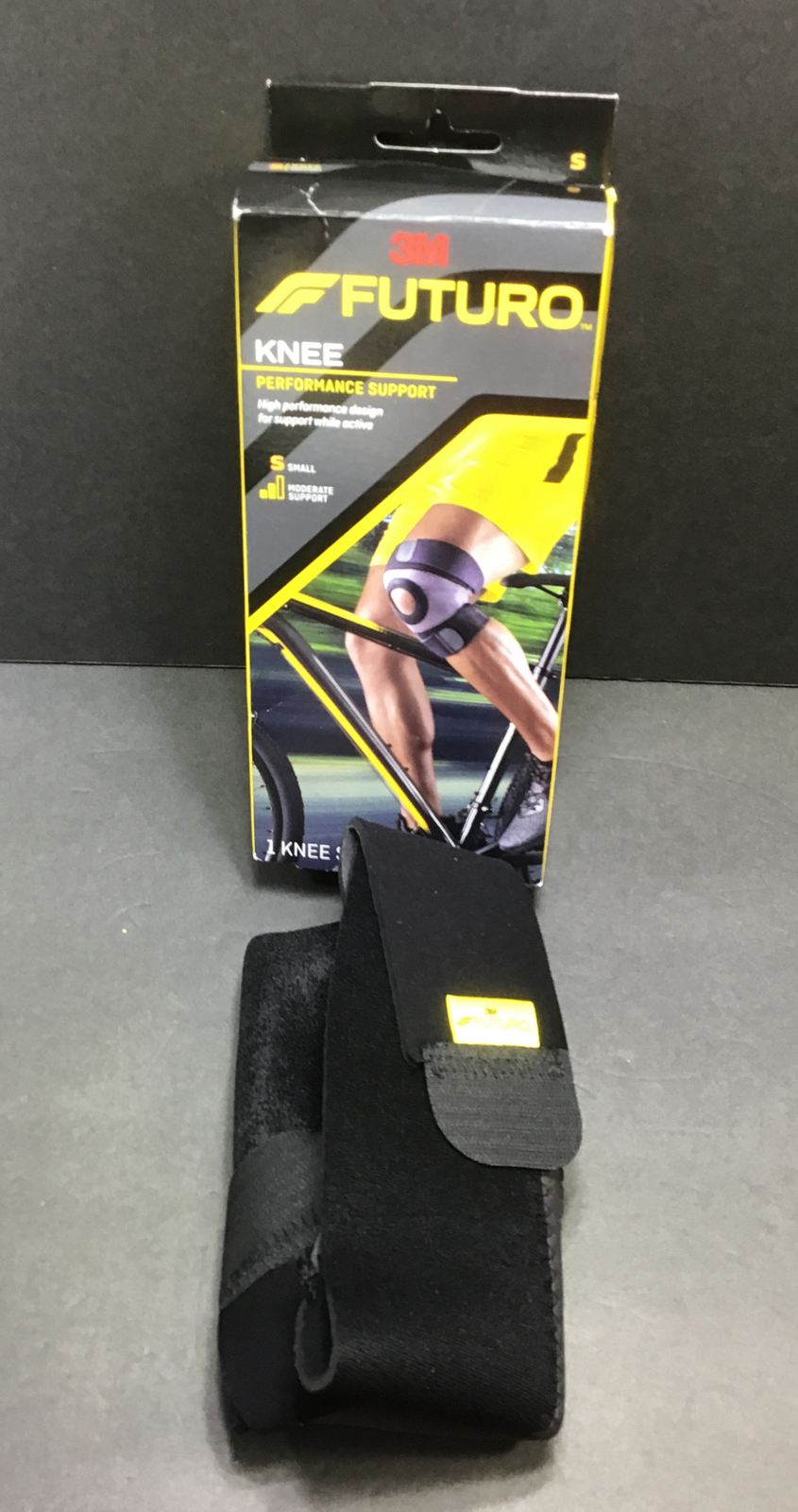 Futuro Knee Performance Moderate Support 45694 Size: Small Color: Black NEW!