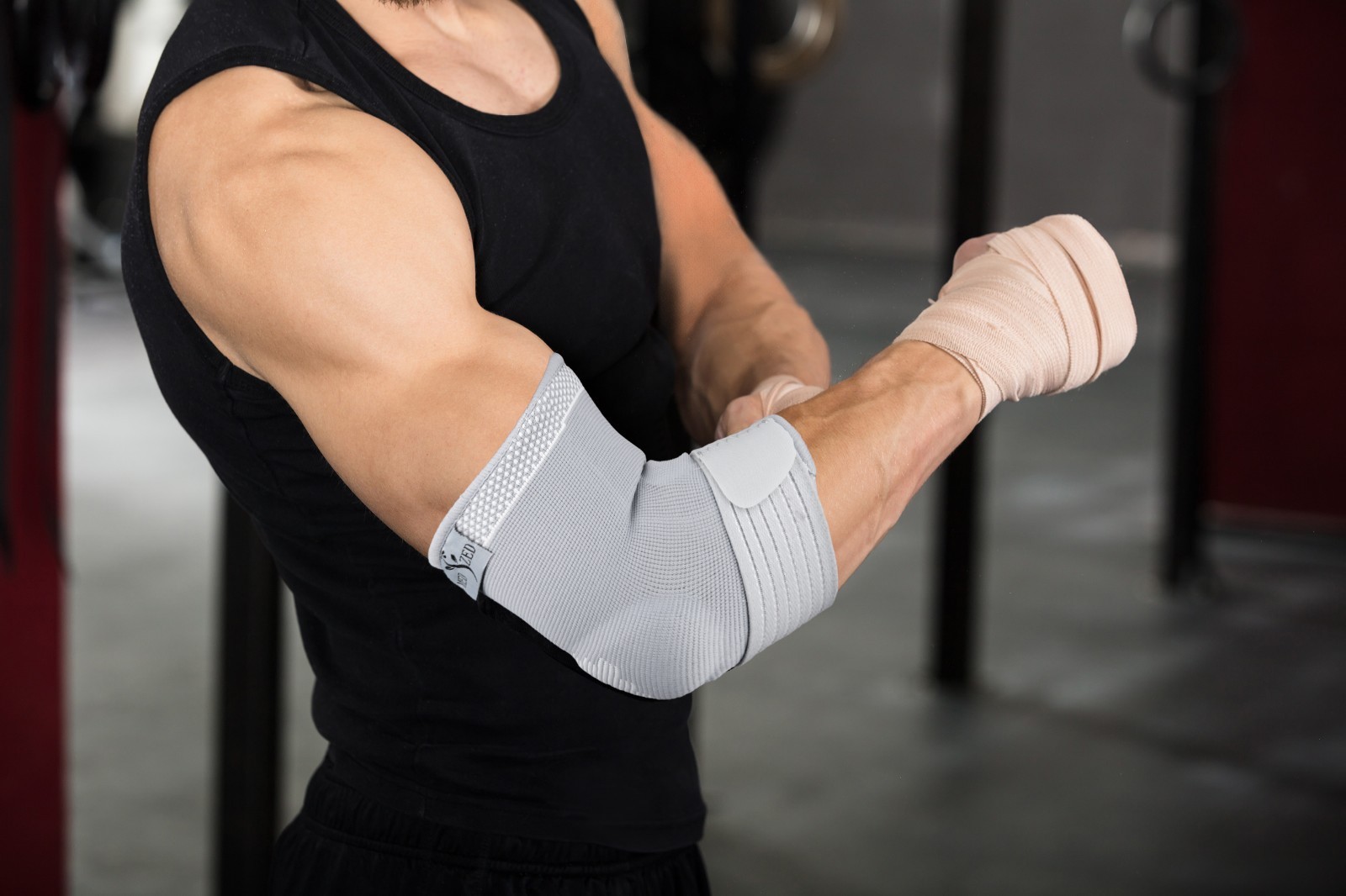 DELUXE Gel Tennis Golf Elbow Brace Support Guard Sports Gym RSI Arthritis Pain