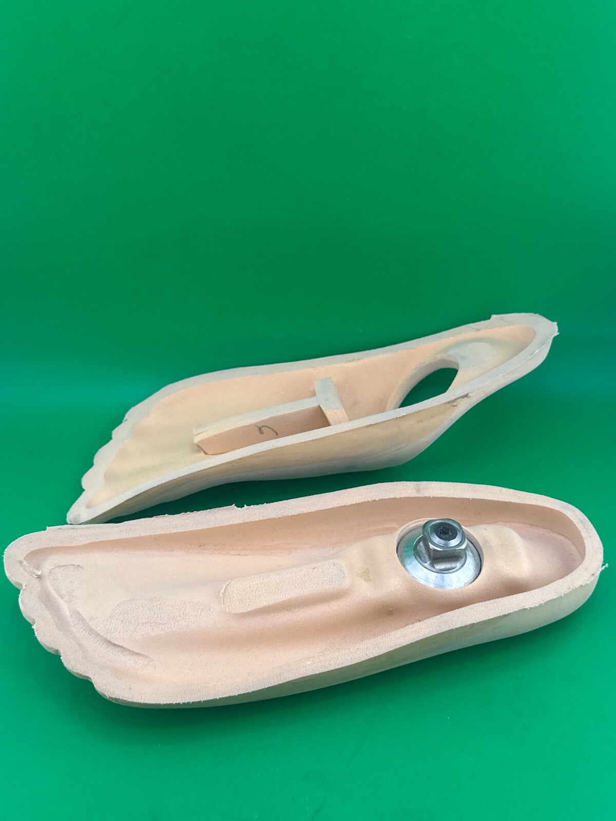 Left prosthetic foot. Size 25, 25cm. K1 prosthetic foot