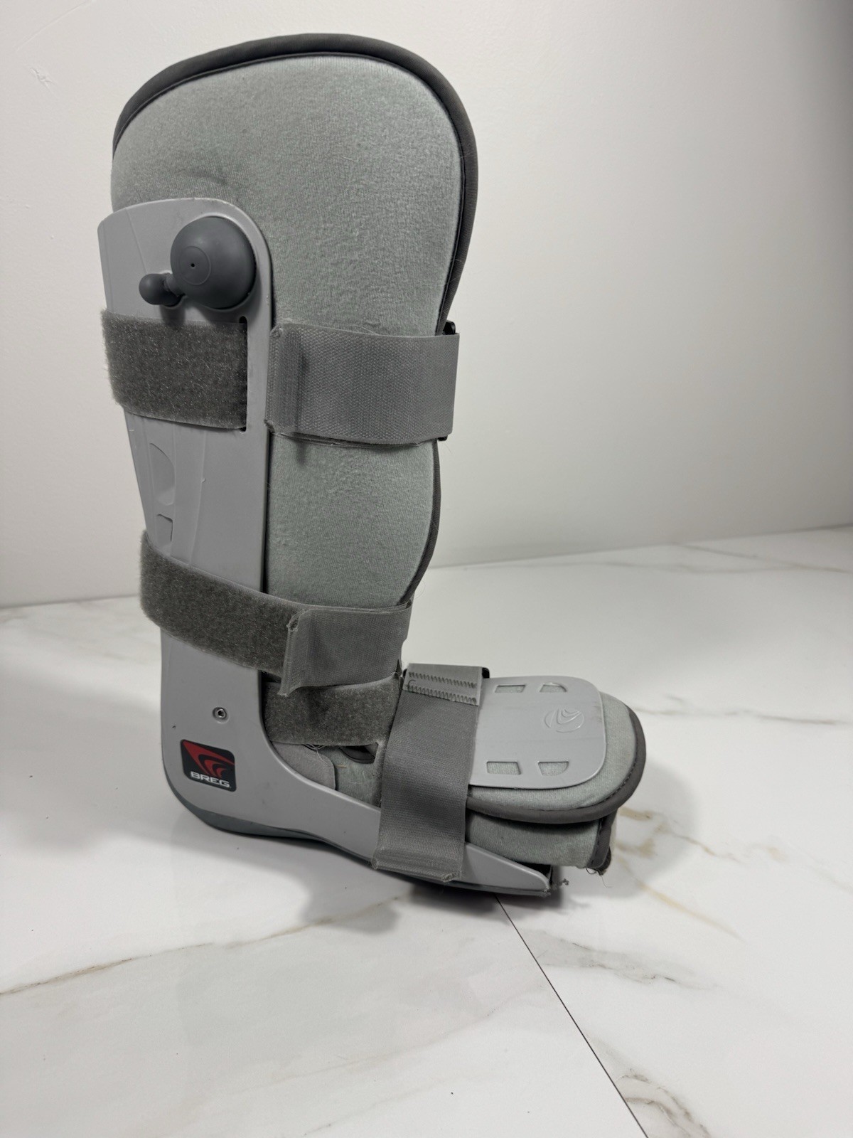 BREG Genesis Mid-Calf Full Shell Walker BOOT Medium-Used