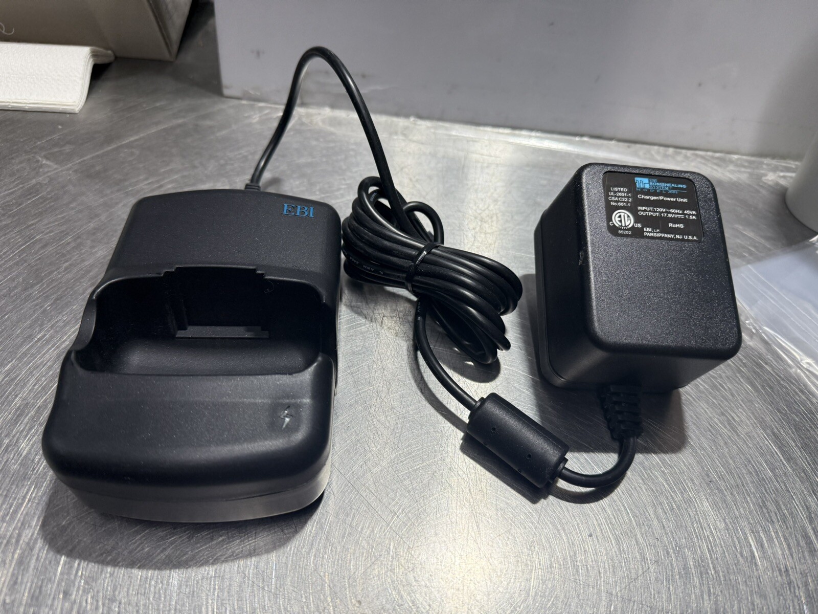 Genuine EBI Bone Healing System Model 2001 Charger Power Station Mint condition