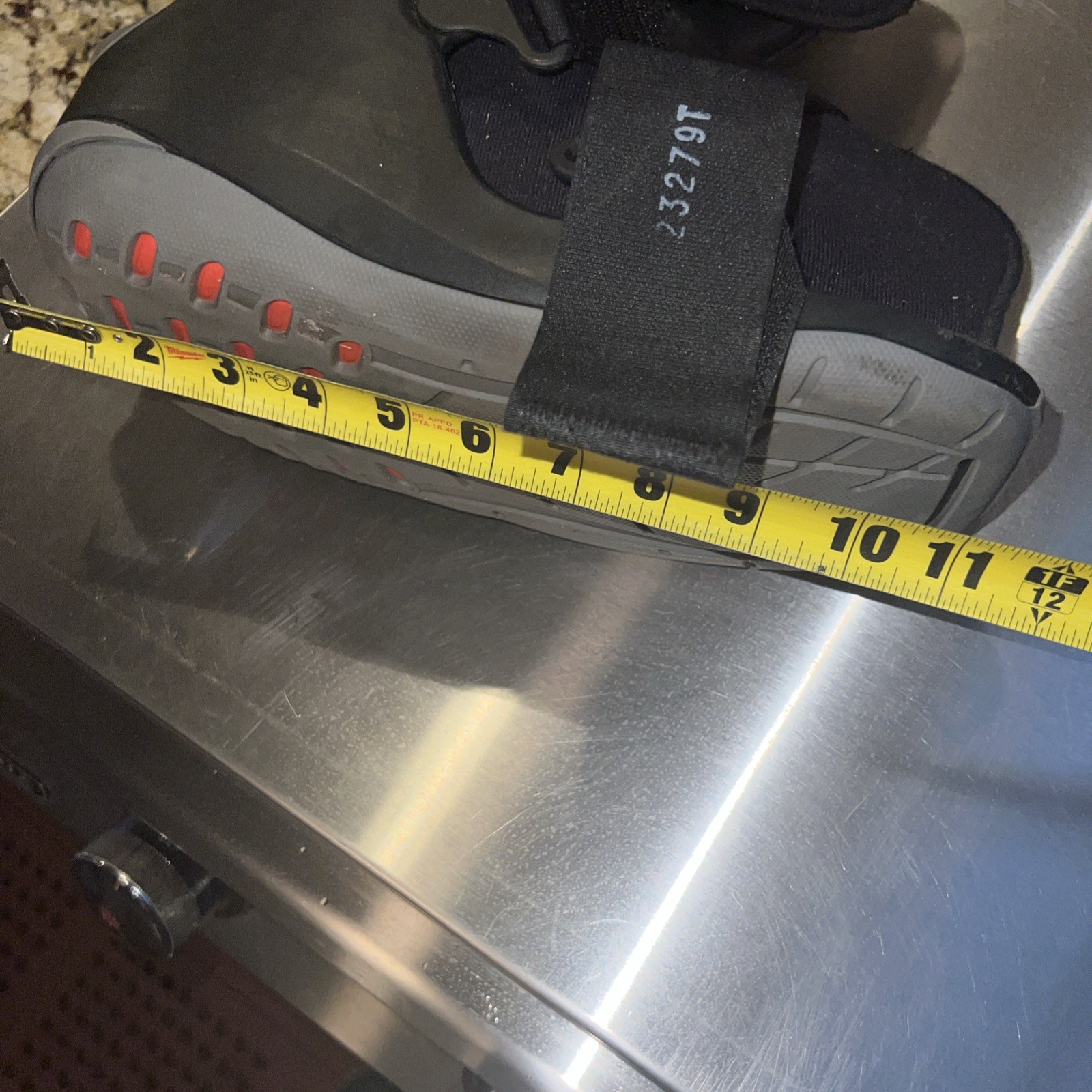 BREG Walking Boot Inflatable Ankle Surgery Brace Size Medium 12”H Medium