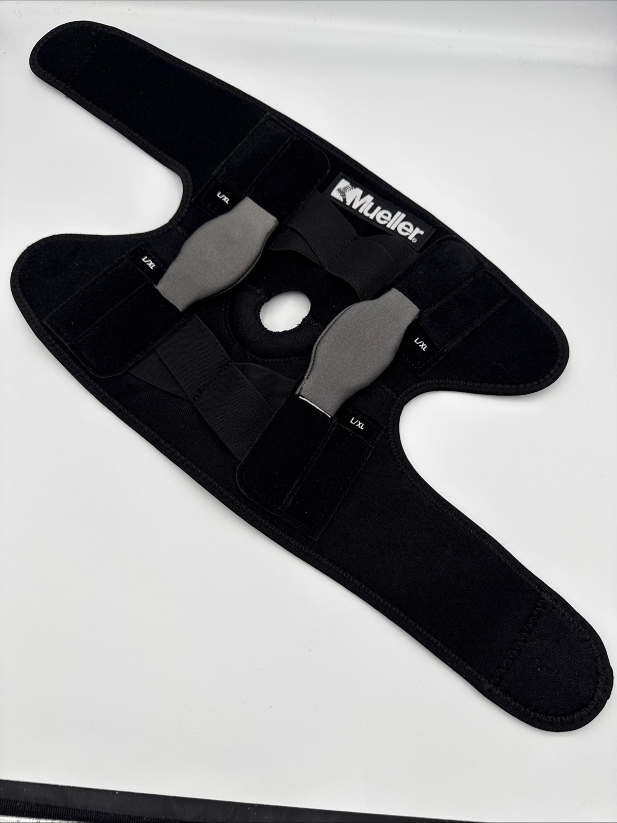 Mueller Adjustable Knee Support L/XL Black, Support Pain Relief Max Stability