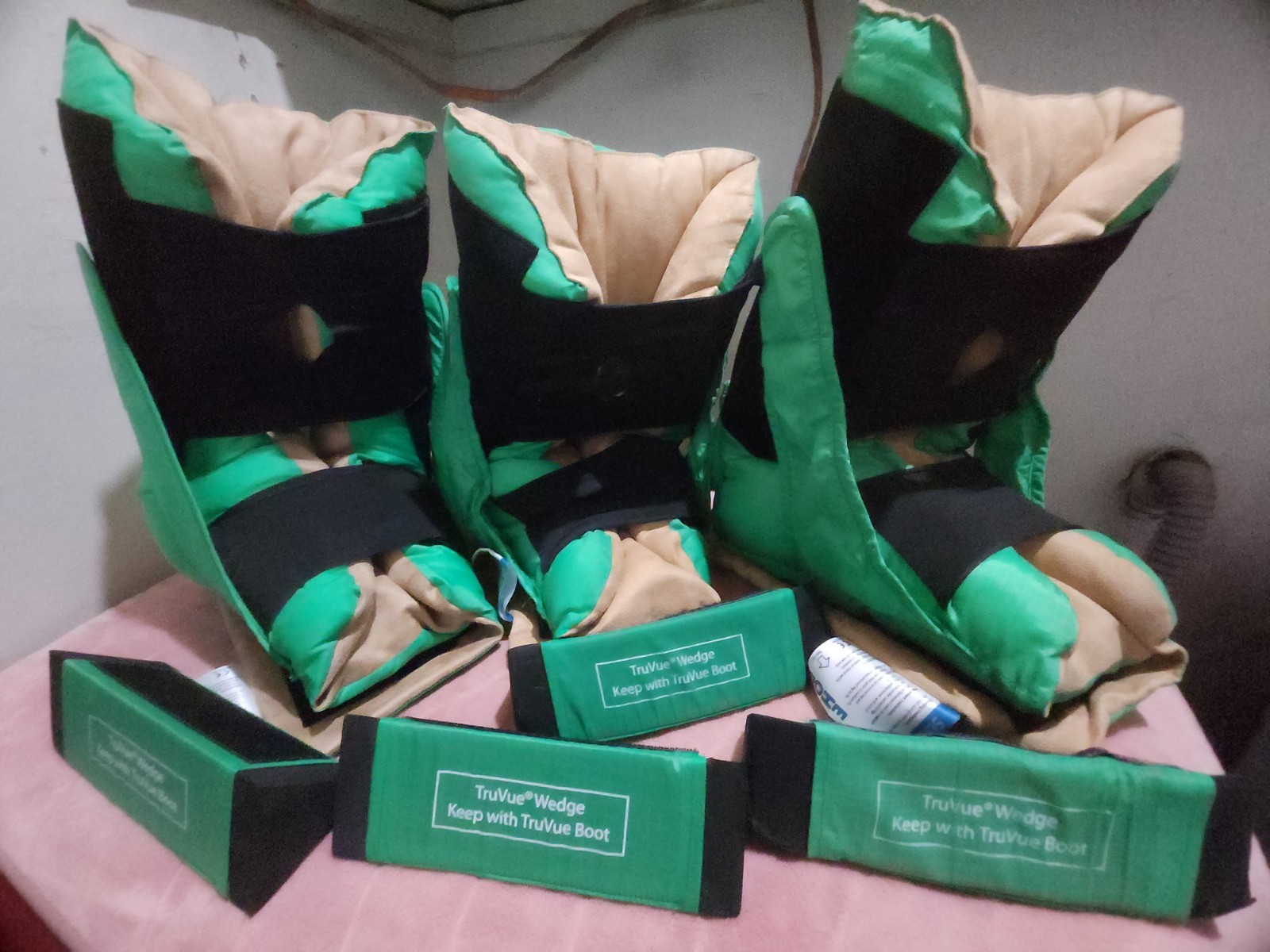 EHOB TruVue Heel Protector Boot Lot Of 3 Standard Size With Wedges Medical Brace