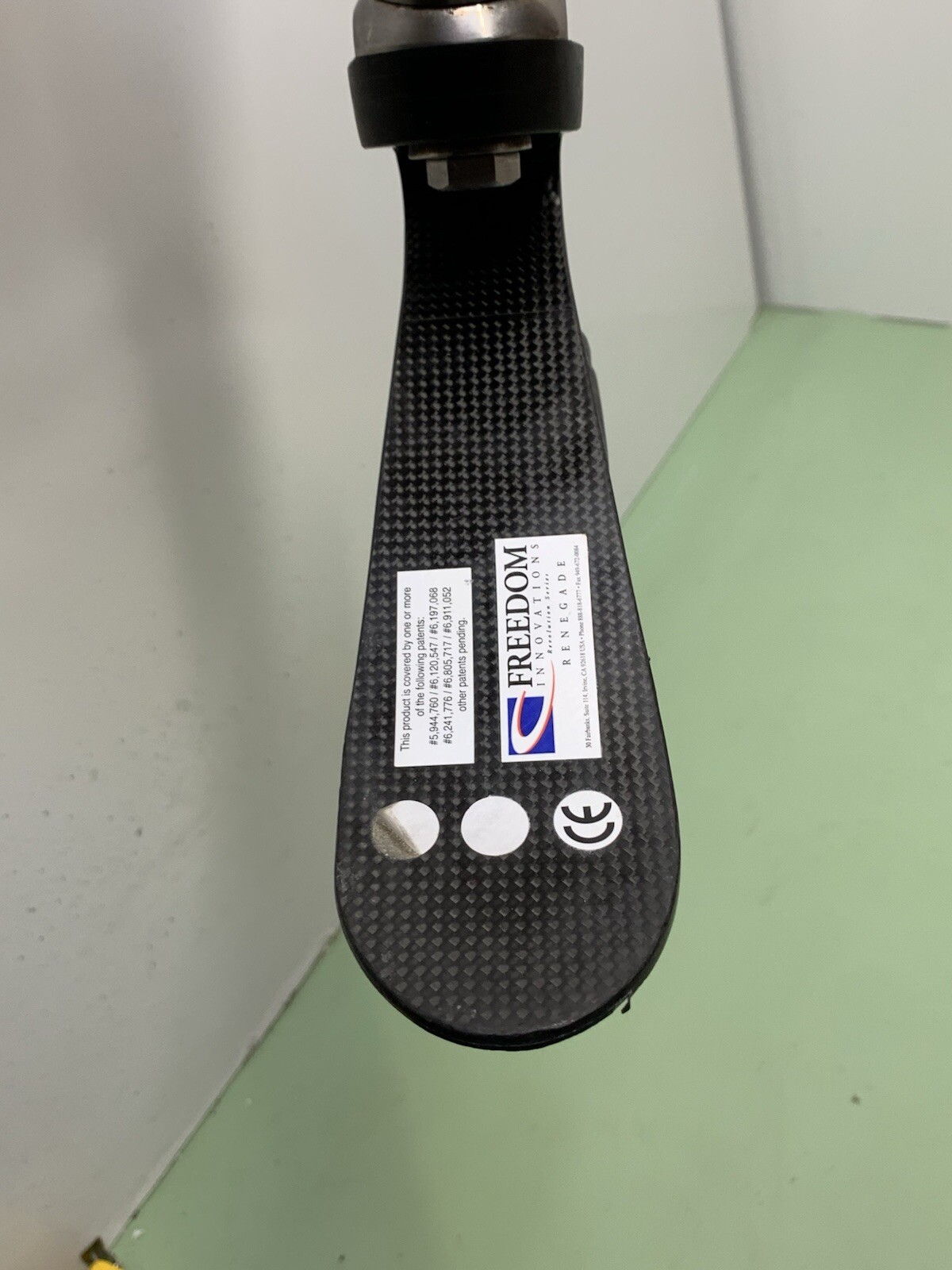 Artificial Leg Prosthetic Knee Titanium Carbon Fiber Ossur ￼￼