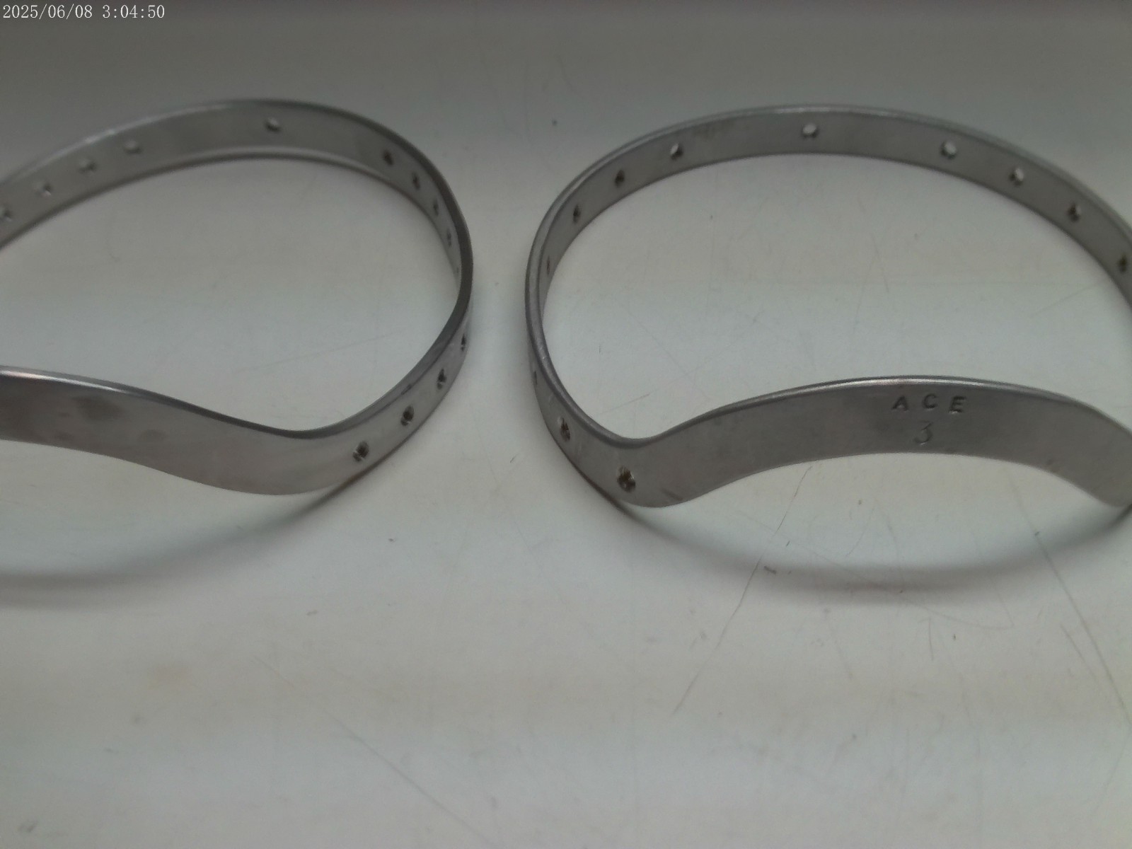Lot 5) Size 1,2,3 Type Medical Cervical Crown Helmet Stainless