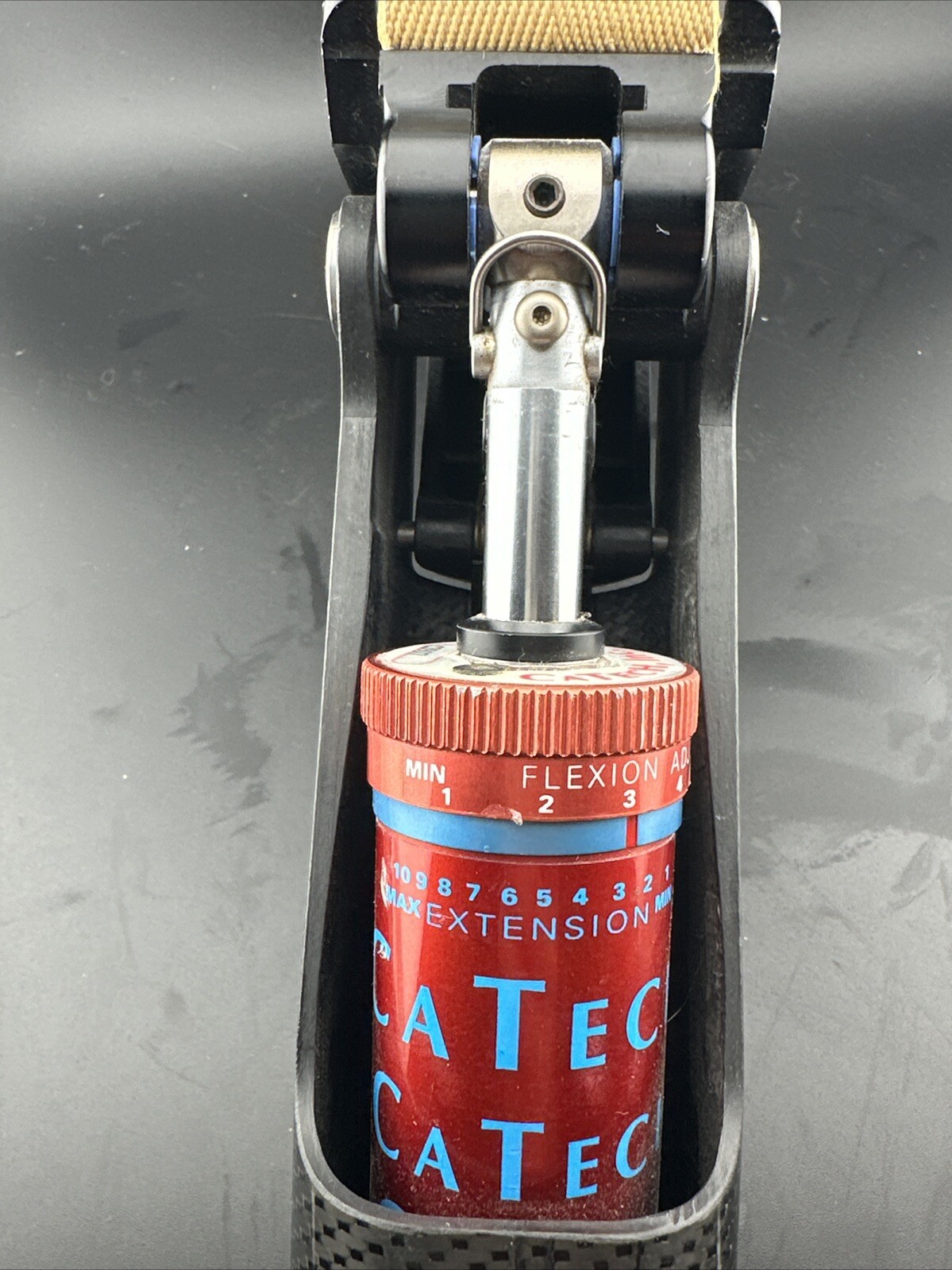 Endolite Blatchford Prosthetic Knee. Prosthetic Knee 44.5cm Length