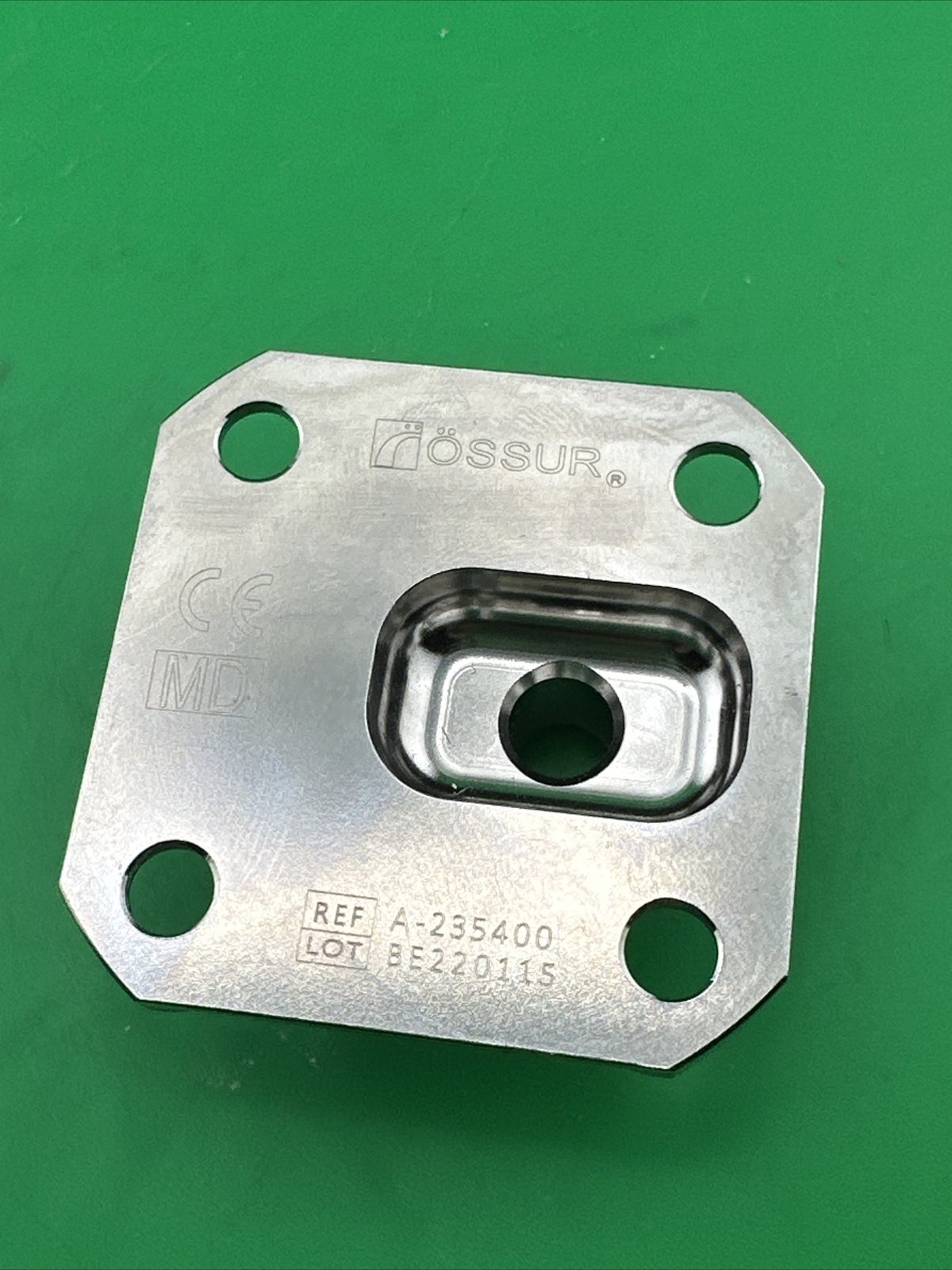 Ossur Single Off Set 4 Hole Pyramid Prosthetic Plate Reference Number A-235400