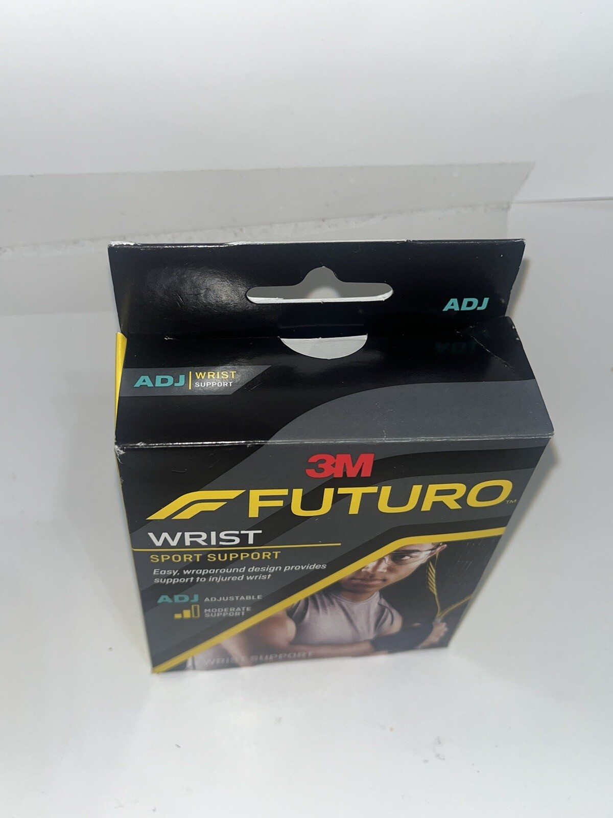 Futuro 3M Sport Adjustable Wrist Support Size 4.5 – 9.5 in Wrap Around One Size