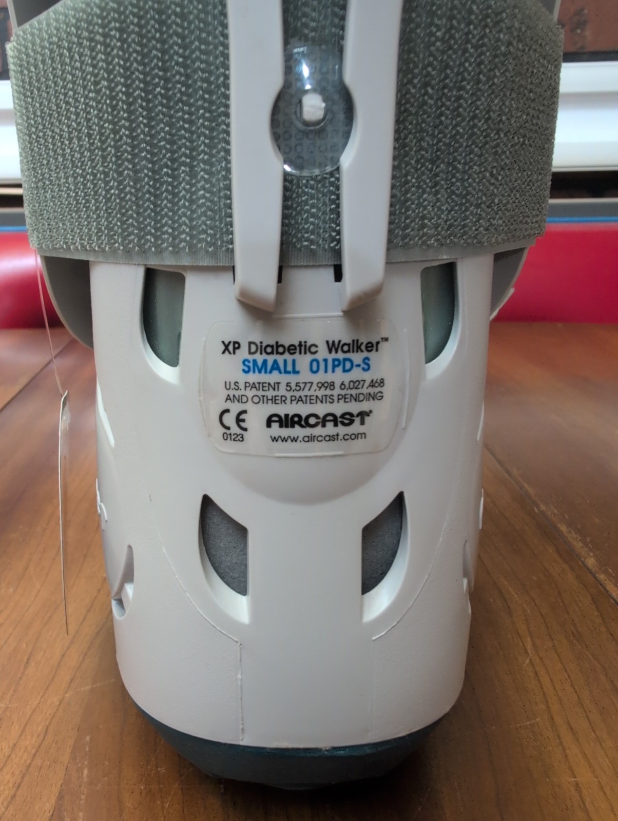 Donjoy DJO XP Diabetic Walker SMALL 01PD-S Aircast – No Hand Bulb Included