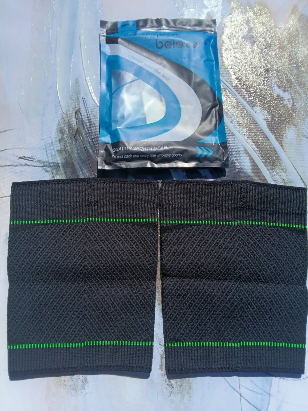 Thigh compression sleeve, by Beister