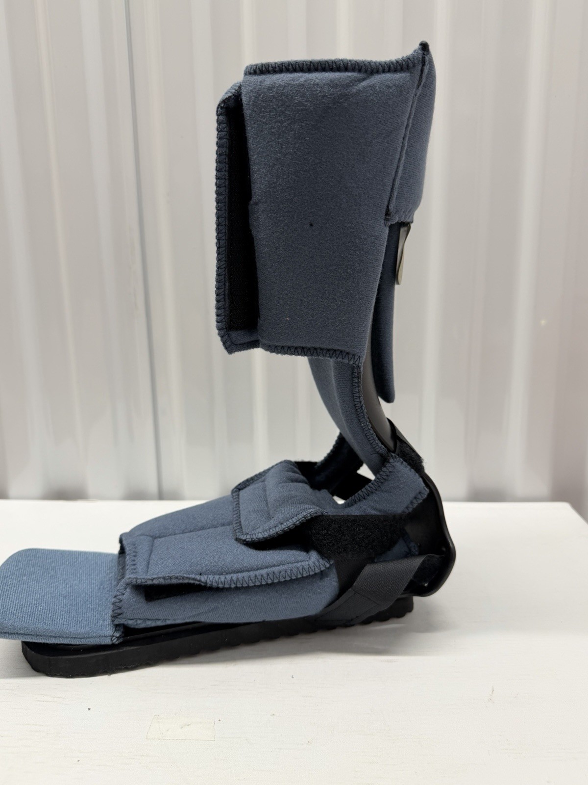 SoftPro Gait Trainer AFO Boot, Small, Smooth
