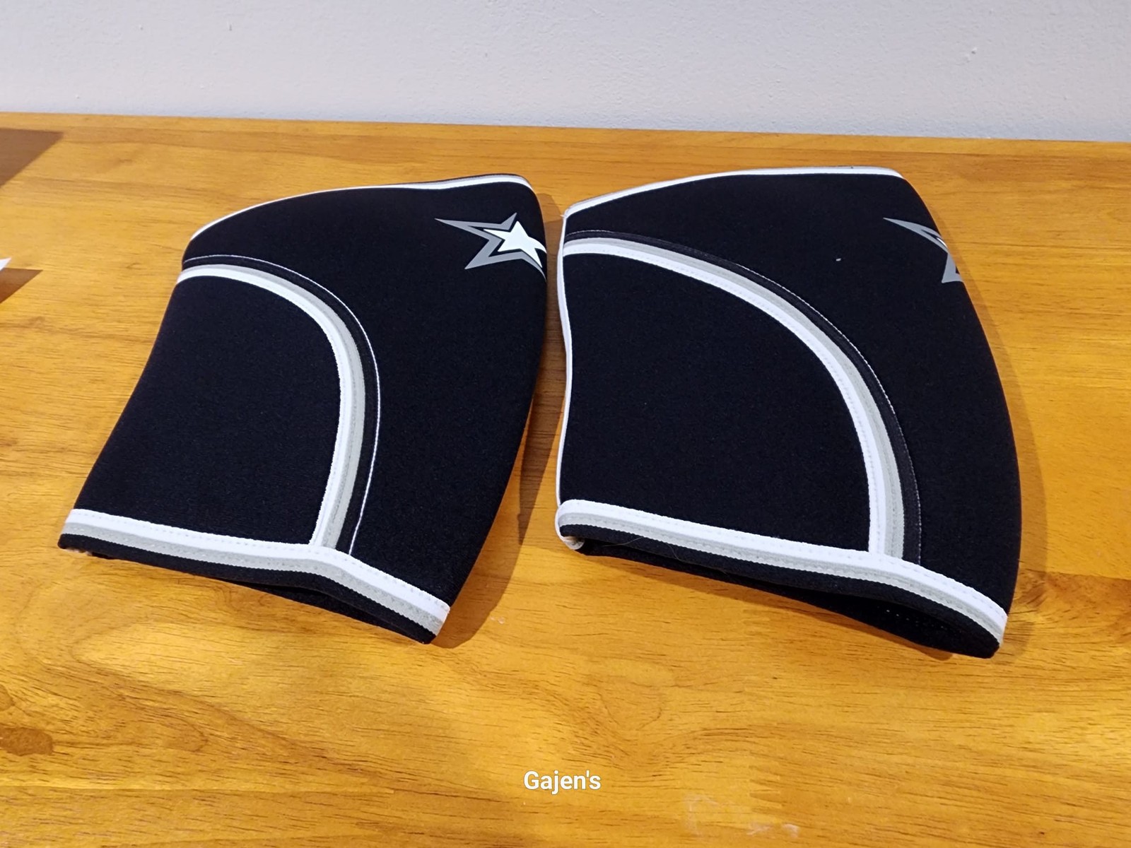 RiptGear 7mm Knee Sleeves (1 Pair)- Neoprene Compression Knee Brace for Men and