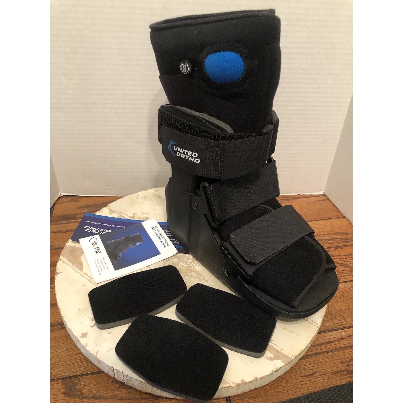 UNITED ORTHO Short Air Cam Walker Fracture Boot Black Medium MD *READ