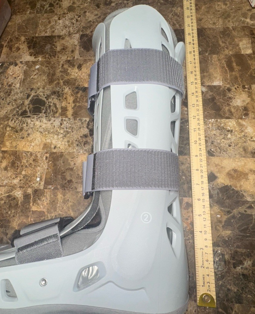 Aircast Softstrike Walking w/ Pump Boot DJO LLC – Size Medium – Air Cast Boot