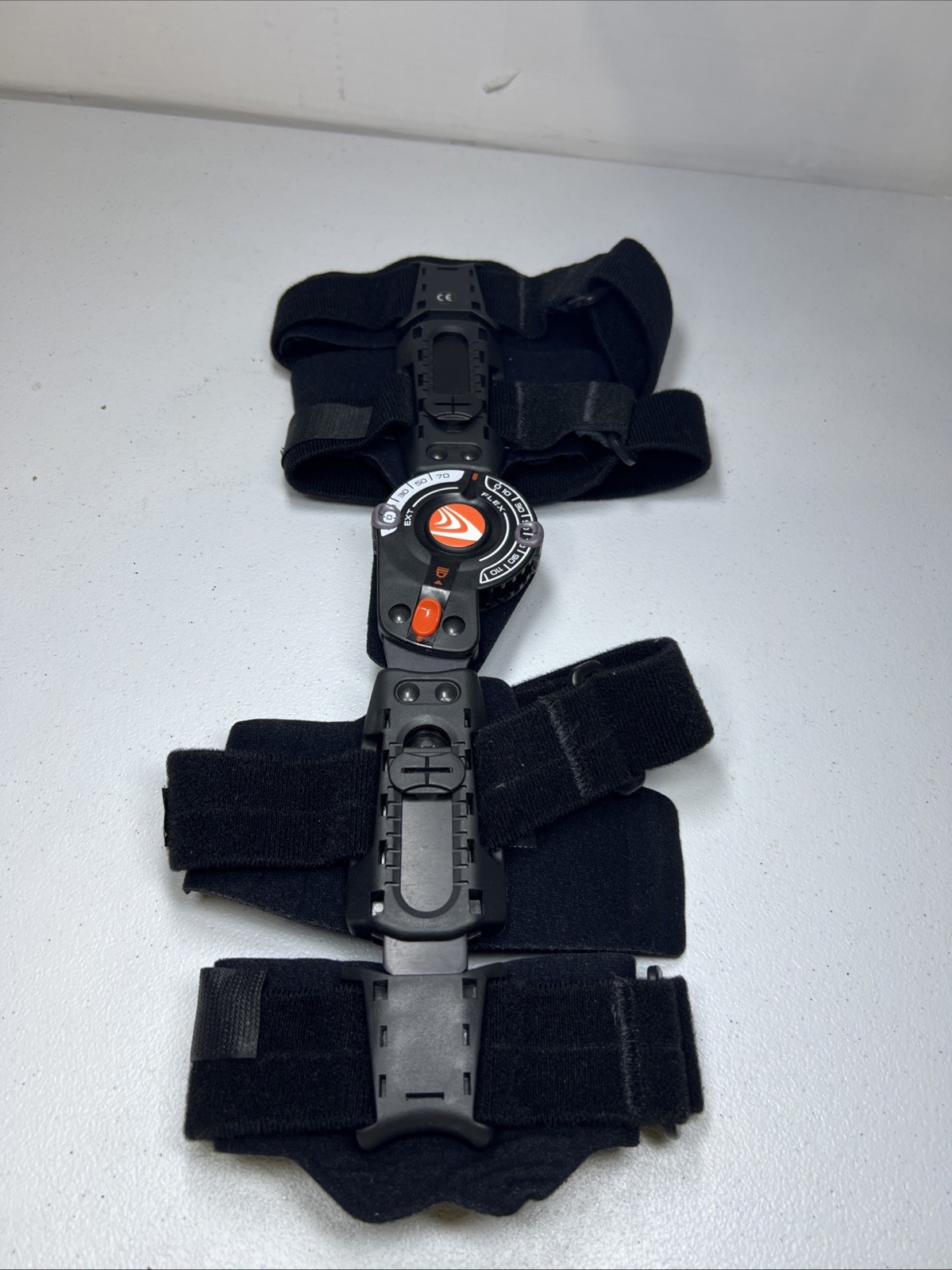 Breg T Scope Premier Elbow Brace Right Arm Adjustable Black Regular