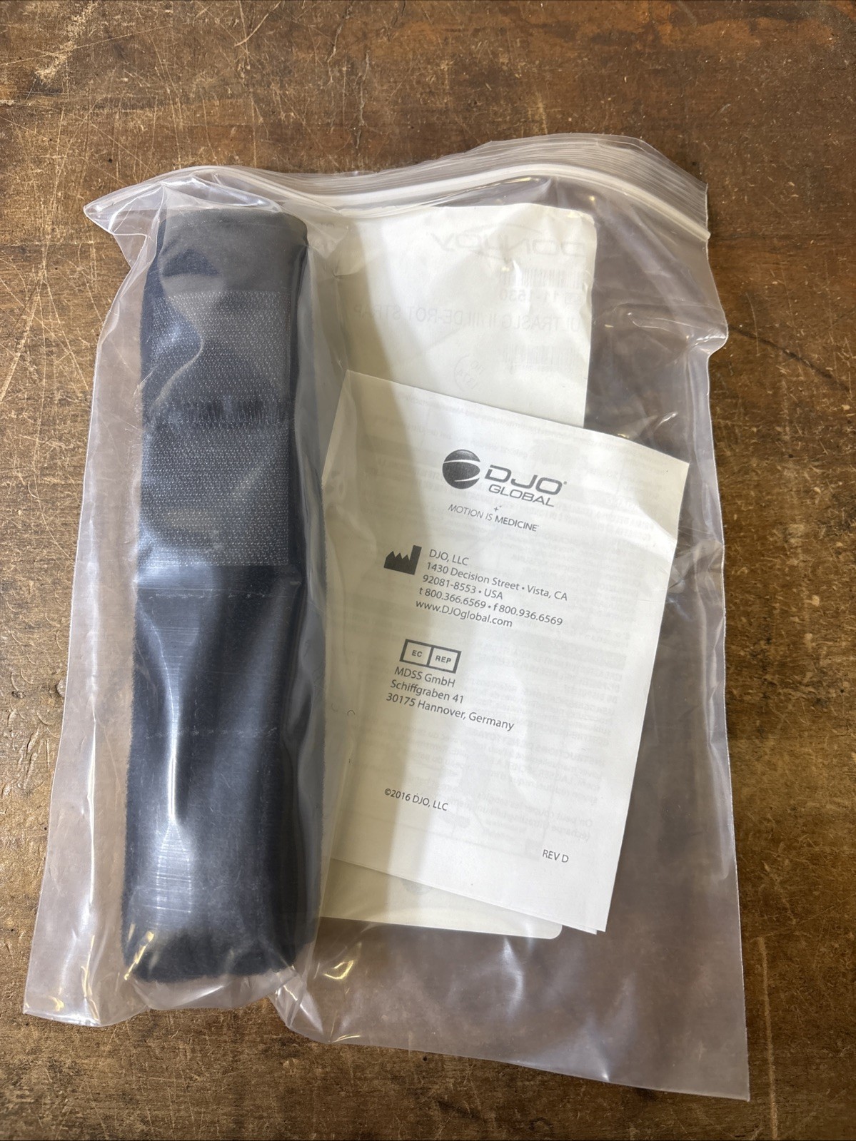 DonJoy UltraSling III Arm Sling and Pillow w/ Ball Black Adult Size Large