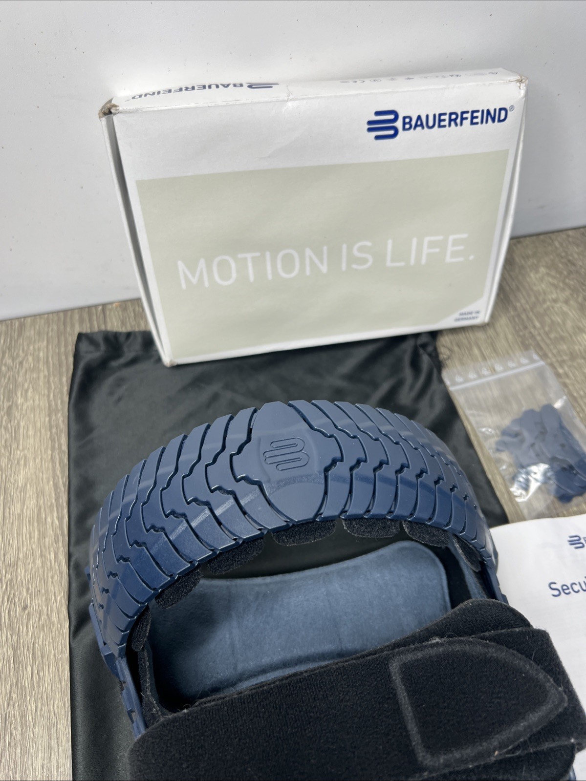 Bauerfeind SecuTec Genu Flex Knee Brace Adjustable Stabilizer Ligament 3 Right