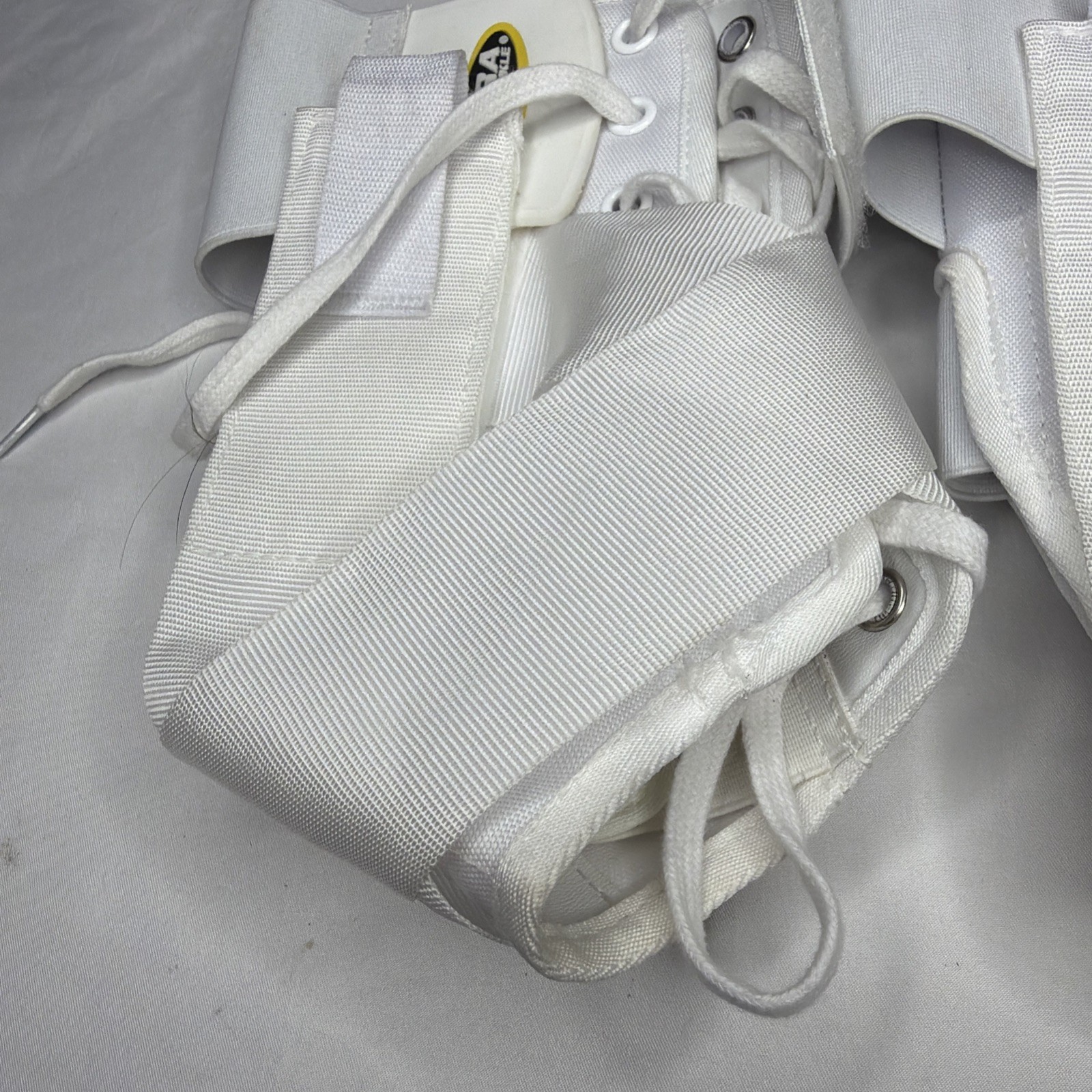 2X Ultra 360® Lace-Up Adjustable Ankle Brace – Ankle Stabilization SMALL White