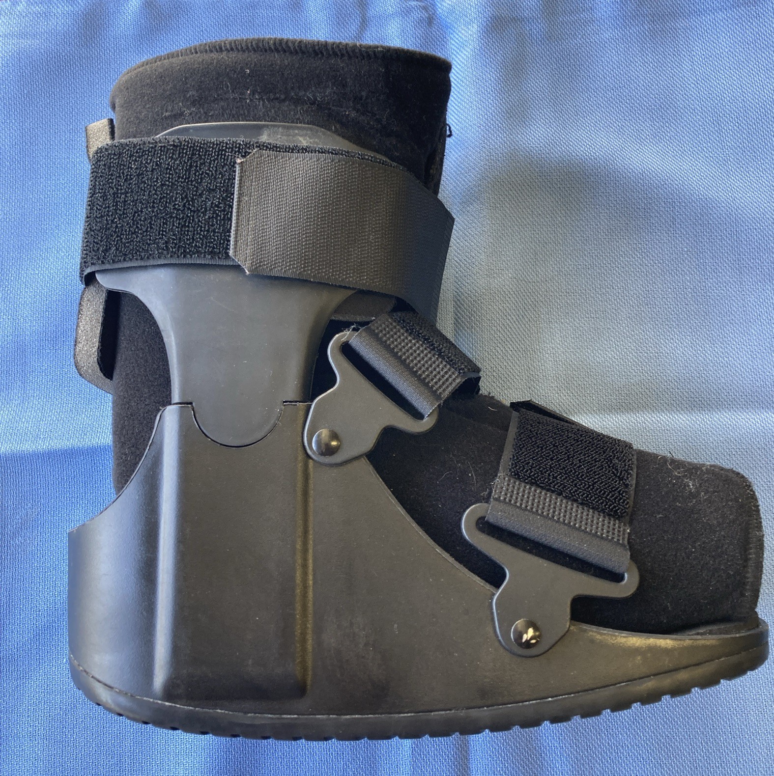 Short Walking Boot, Fracture Boot Foot Protection Walker with Plastic Unbranded