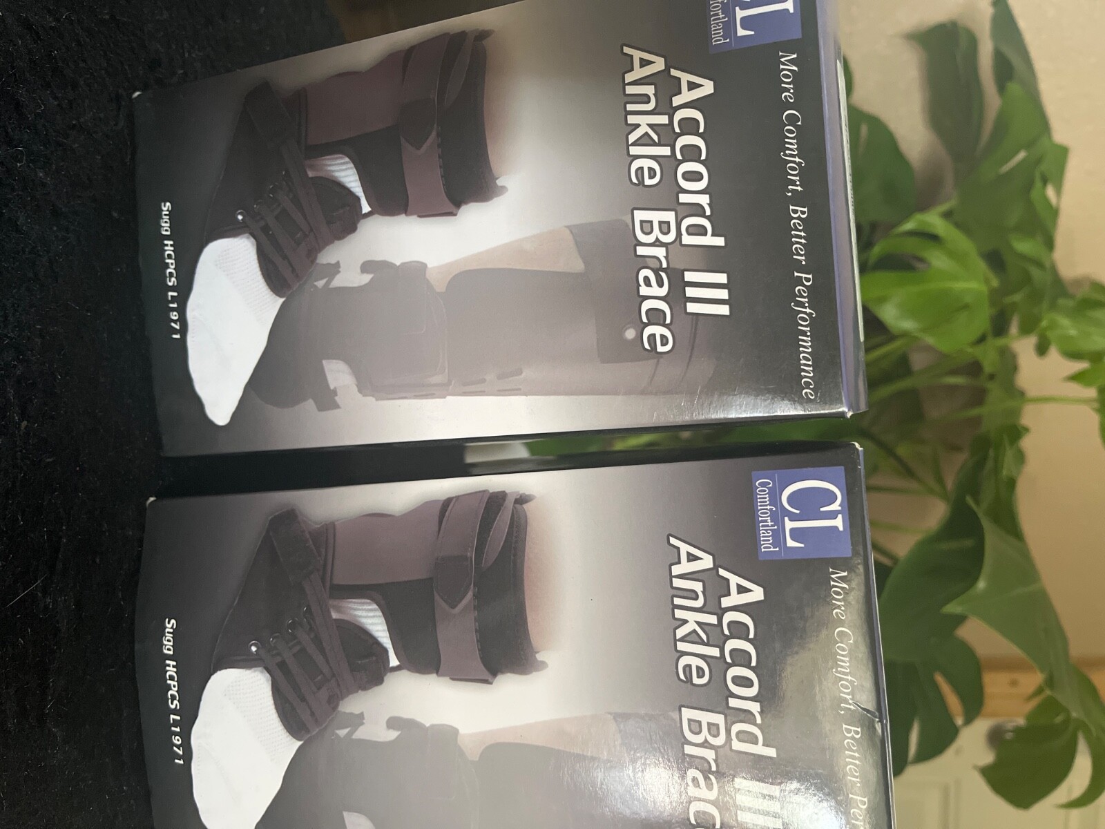 Comfortland Accord III Ankle Brace Left & Right Medium in box never opened.