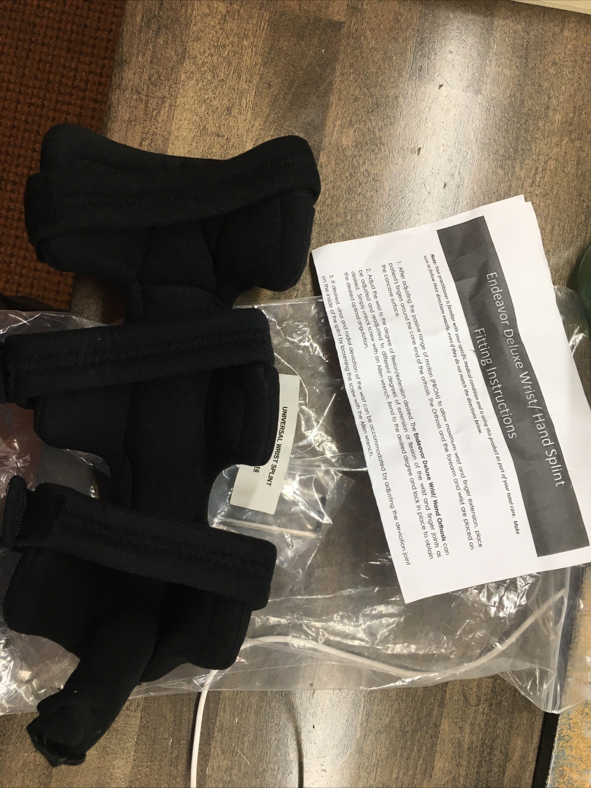 Universal Wrist Hand Splint 4100- Sugg HCPC L3916 – NEW