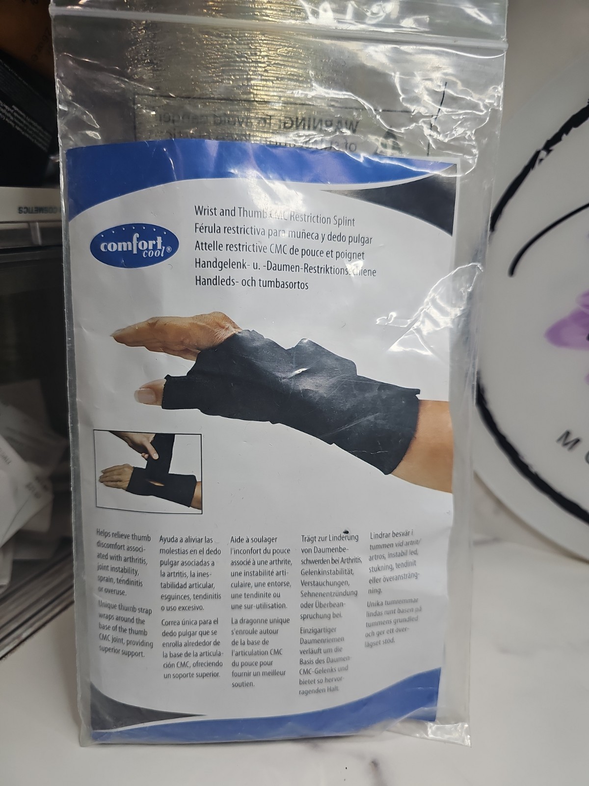 Comfort Cool Thumb Restriction Splint Right Medium NC79573 Black