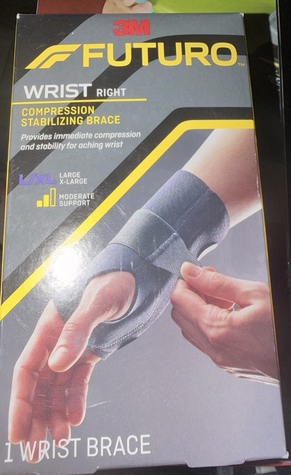 FUTURO Right Wrist Compression Stabilizing Brace L/XL Black